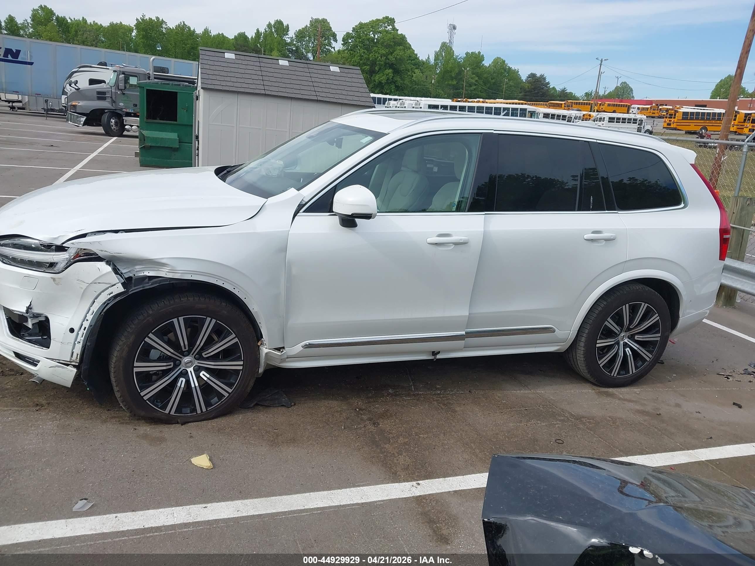 2025 Volvo Xc90 B6 Plus 6-seater White vin: YV4062JE7S1330720