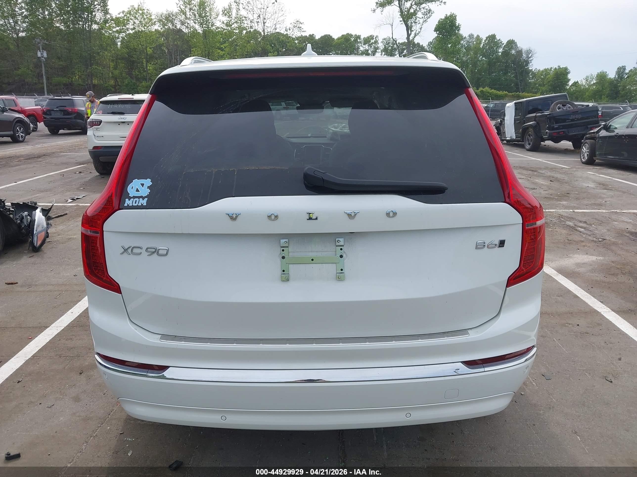 2025 Volvo Xc90 B6 Plus 6-seater White vin: YV4062JE7S1330720