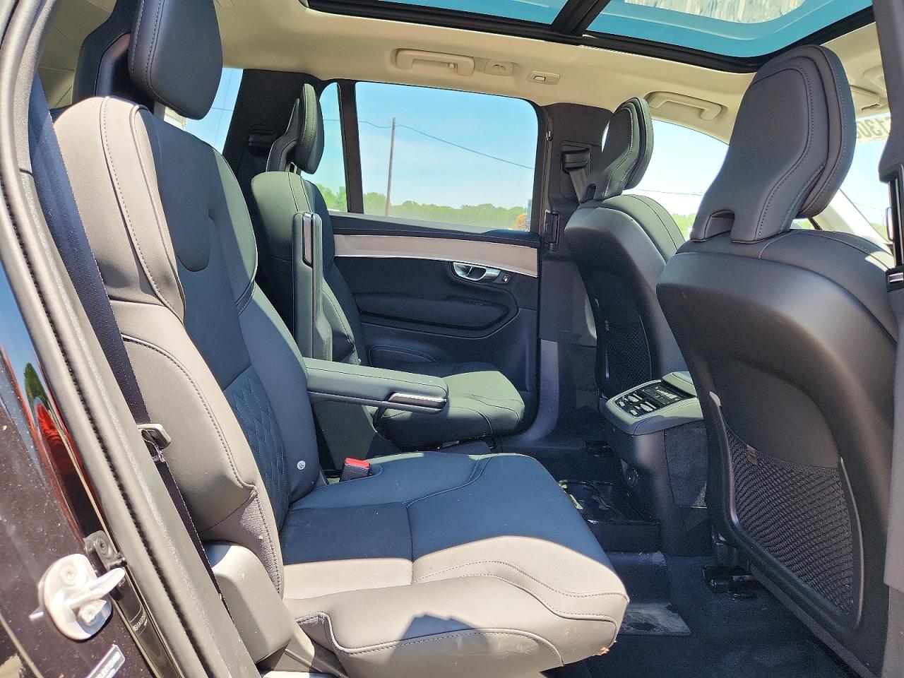 2026 Volvo Xc90 Plus Black vin: YV4062JEXT1514101
