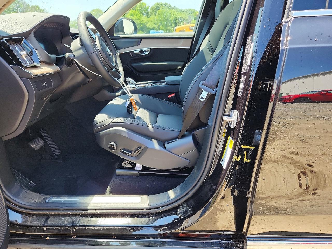 2026 Volvo Xc90 Plus Black vin: YV4062JEXT1514101
