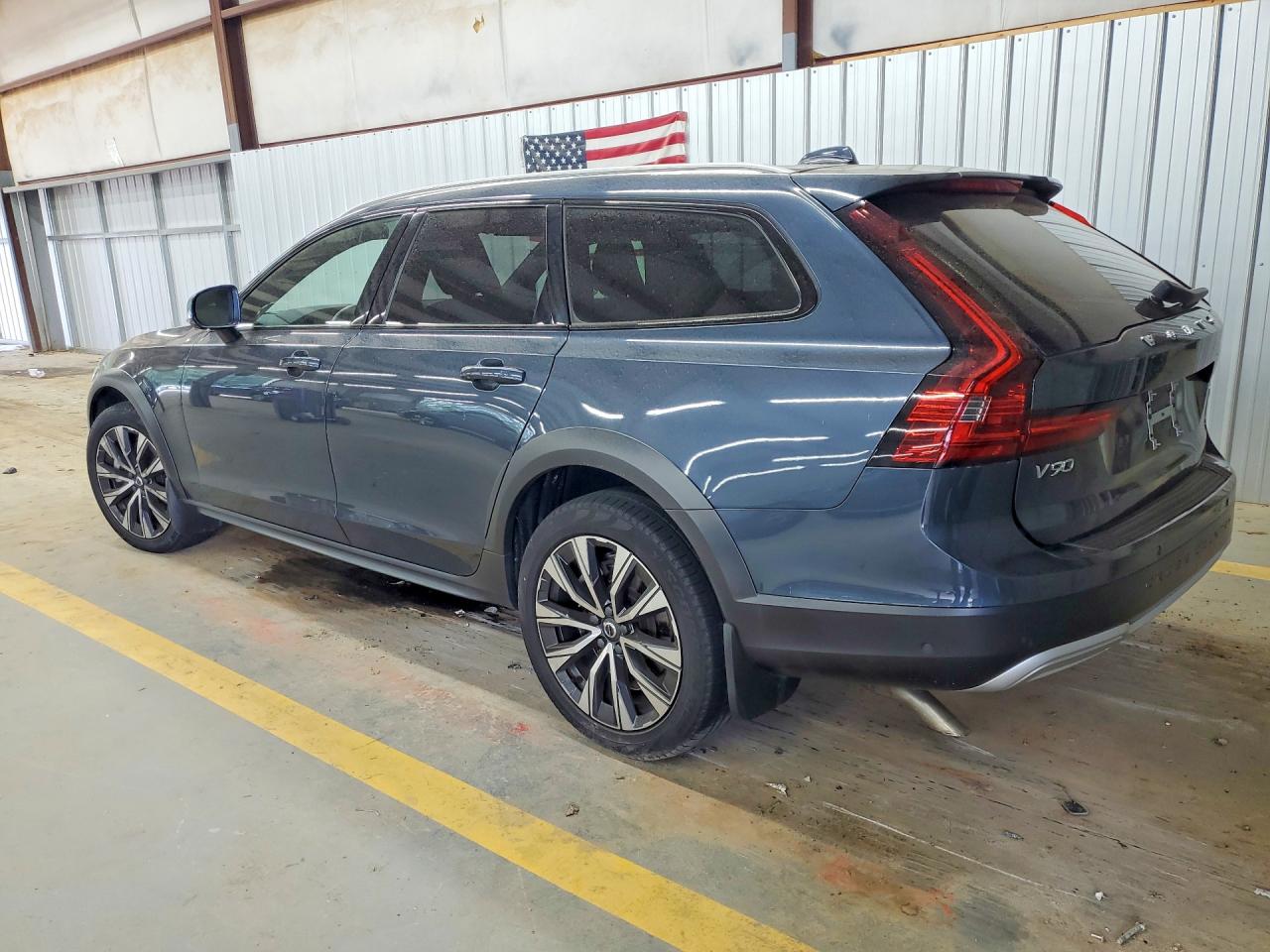 2022 Volvo V90 Cross Country B6 Inscription Blue vin: YV4062NL8N1150417