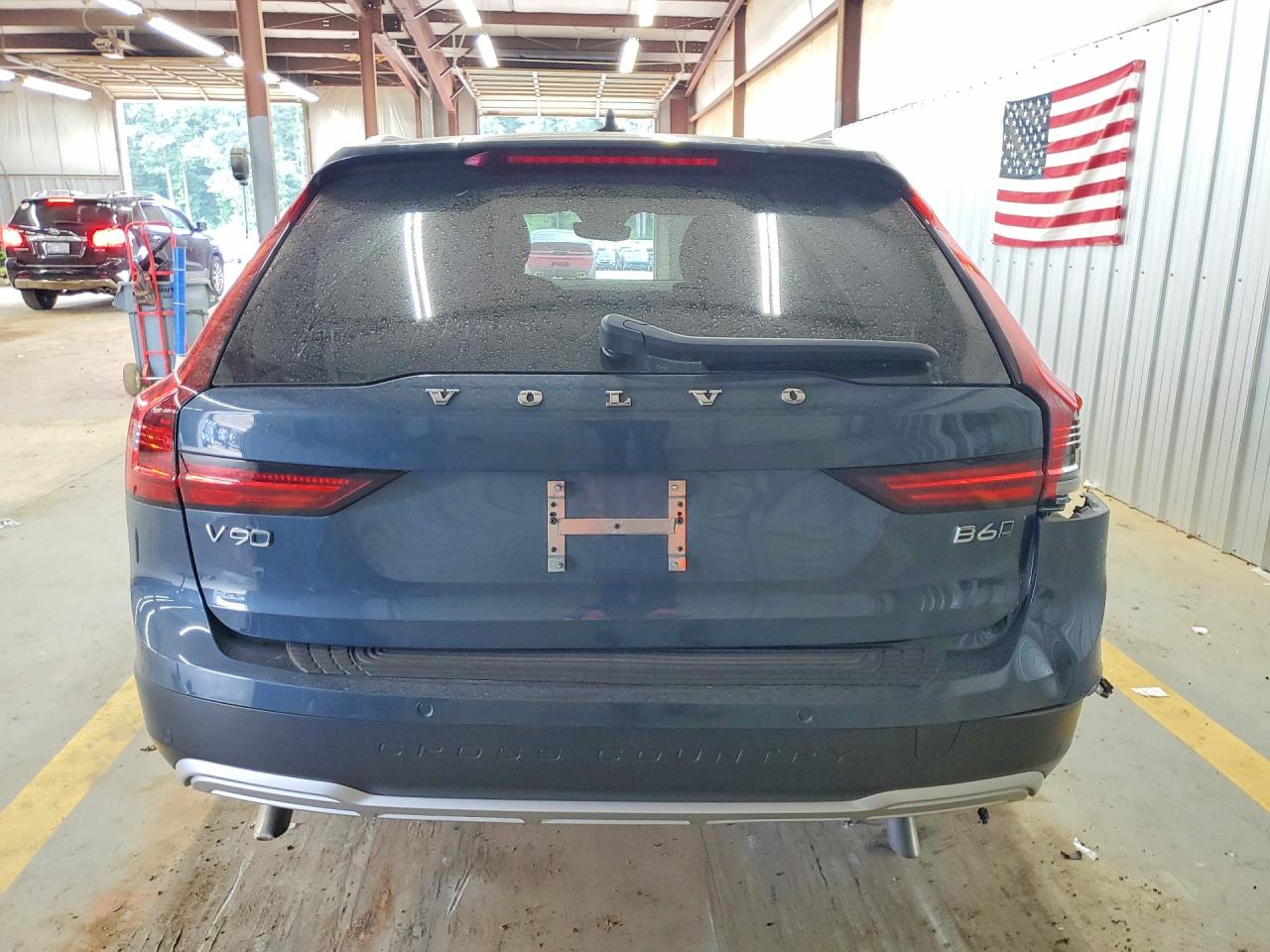 2022 Volvo V90 Cross Country B6 Inscription Blue vin: YV4062NL8N1150417