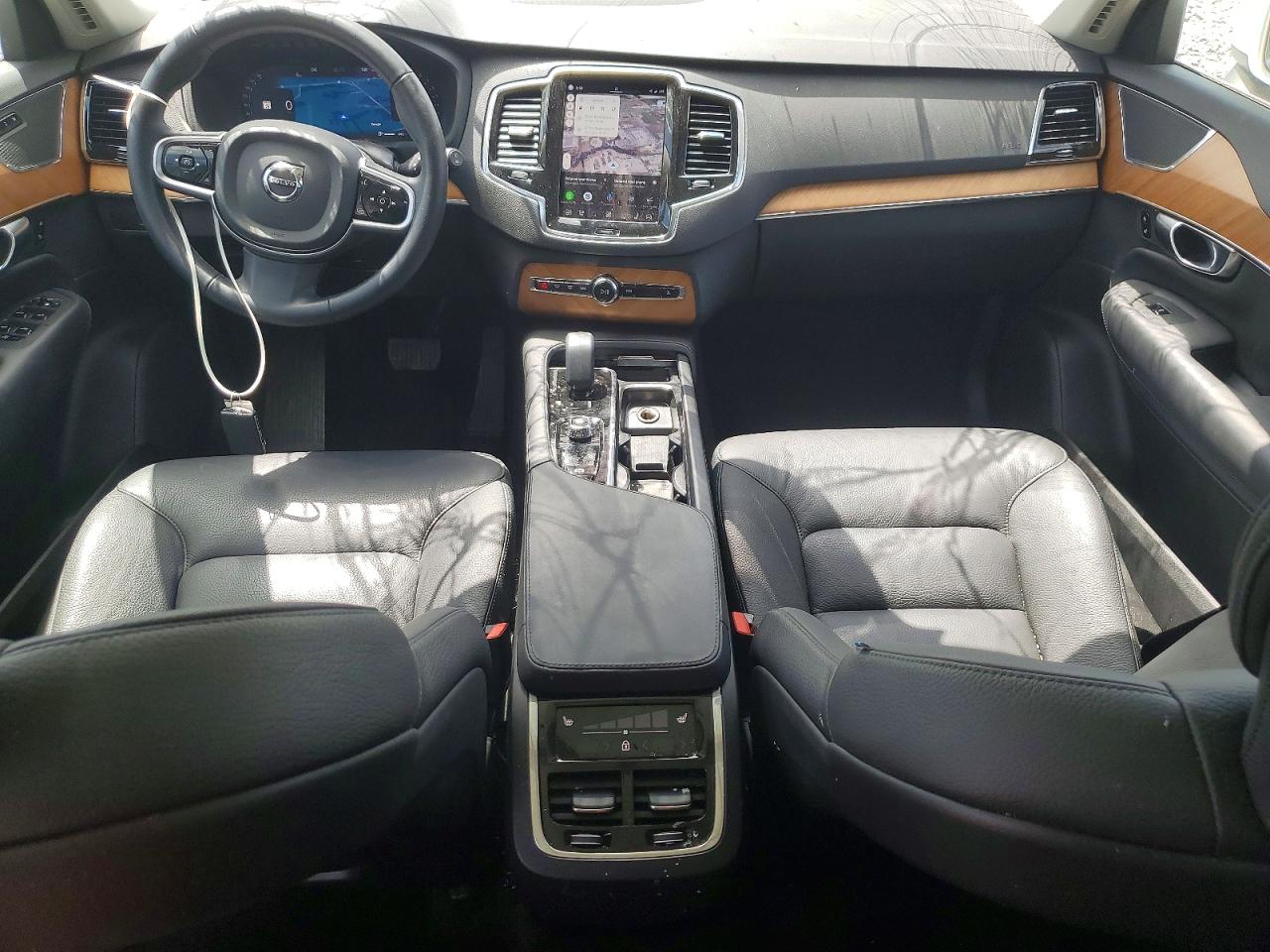2025 Volvo Xc90 Plus White vin: YV4062PE1S1342661