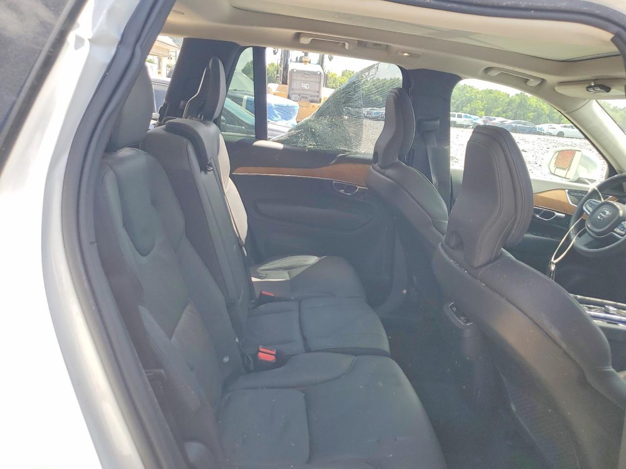 2025 Volvo Xc90 Plus White vin: YV4062PE1S1342661