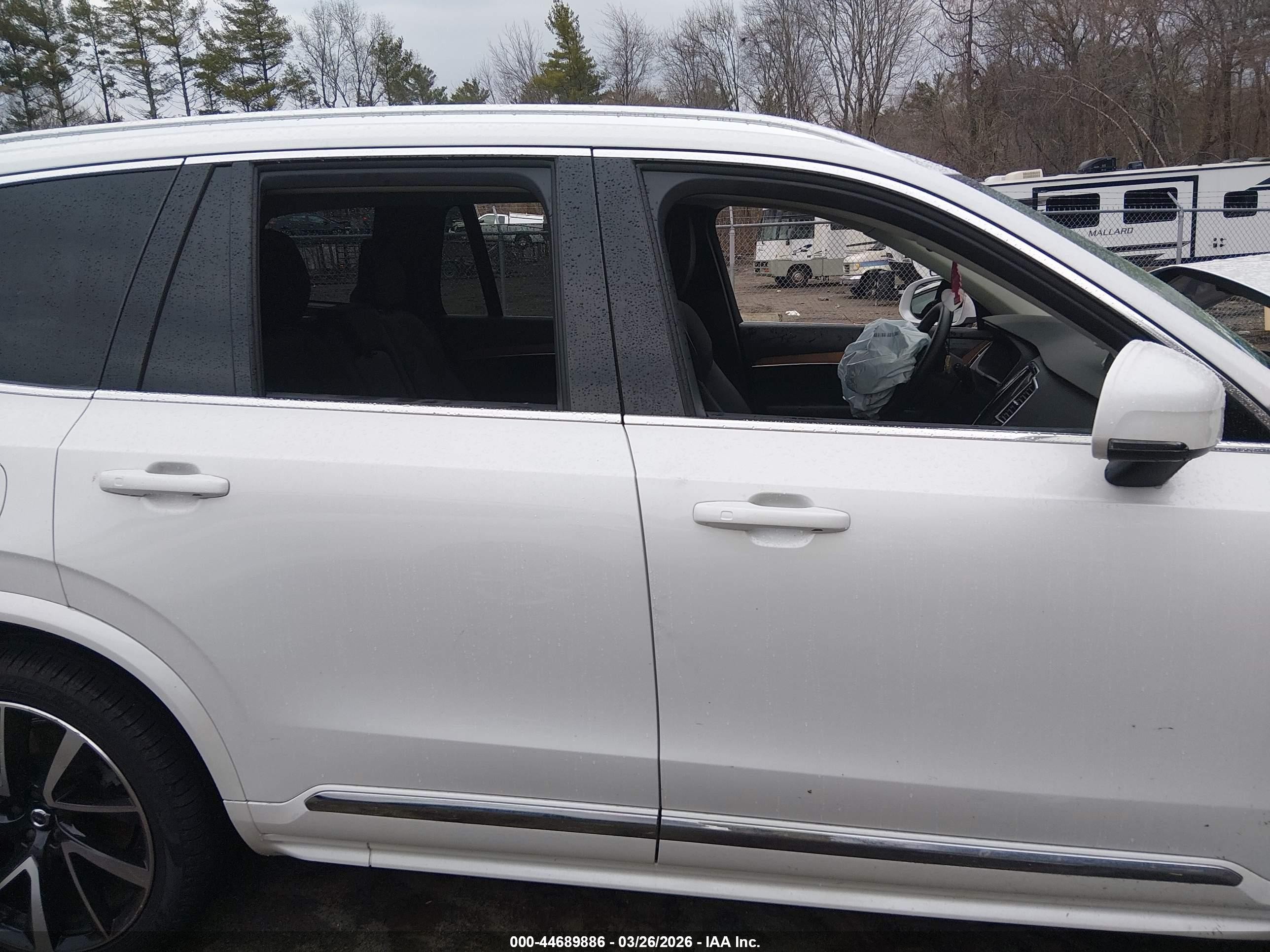 2024 Volvo Xc90 B6 Plus Bright Theme 7-seater White vin: YV4062PE2R1196541