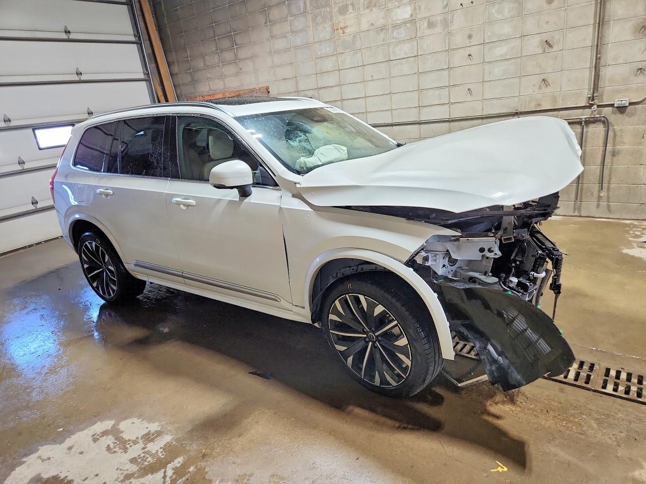 2026 Volvo Xc90 Plus White vin: YV4062PE4T1509368