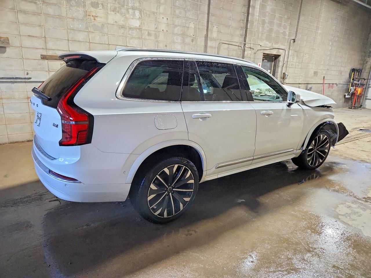 2026 Volvo Xc90 Plus White vin: YV4062PE4T1509368