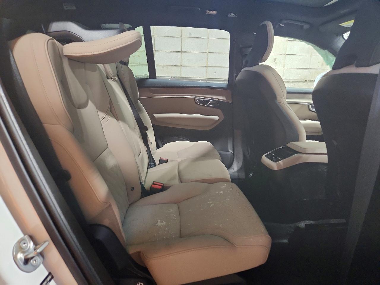 2026 Volvo Xc90 Plus White vin: YV4062PE4T1509368