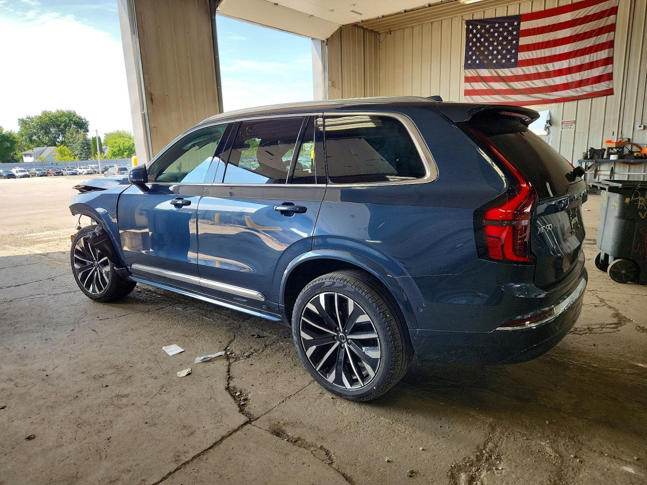 2026 Volvo Xc90 Plus Blue vin: YV4062PEXT1523694