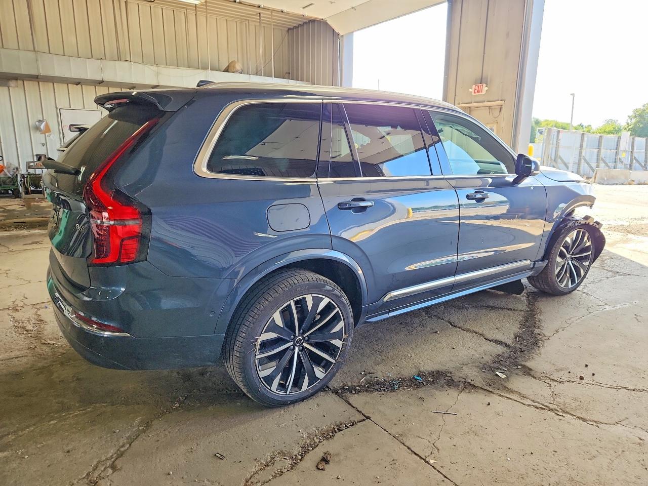 2026 Volvo Xc90 Plus Blue vin: YV4062PEXT1523694