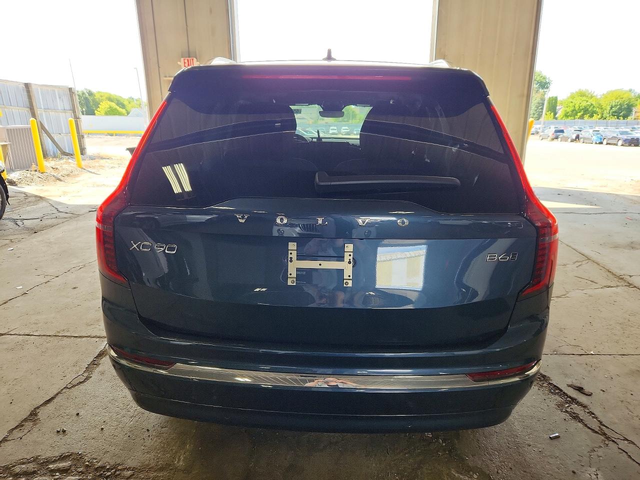 2026 Volvo Xc90 Plus Blue vin: YV4062PEXT1523694