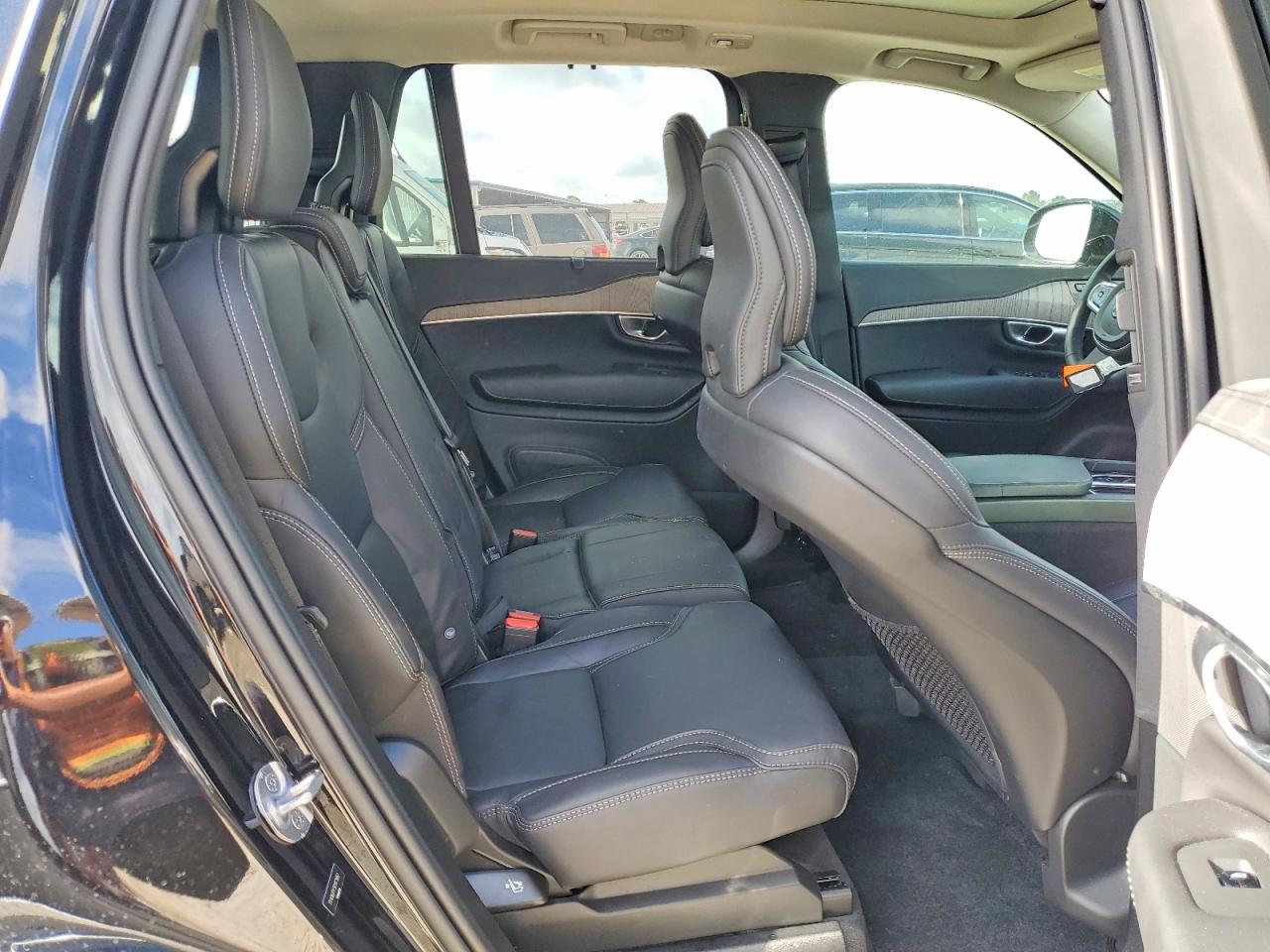 2024 Volvo Xc90 Ultimate Gray vin: YV4062PF5R1173862