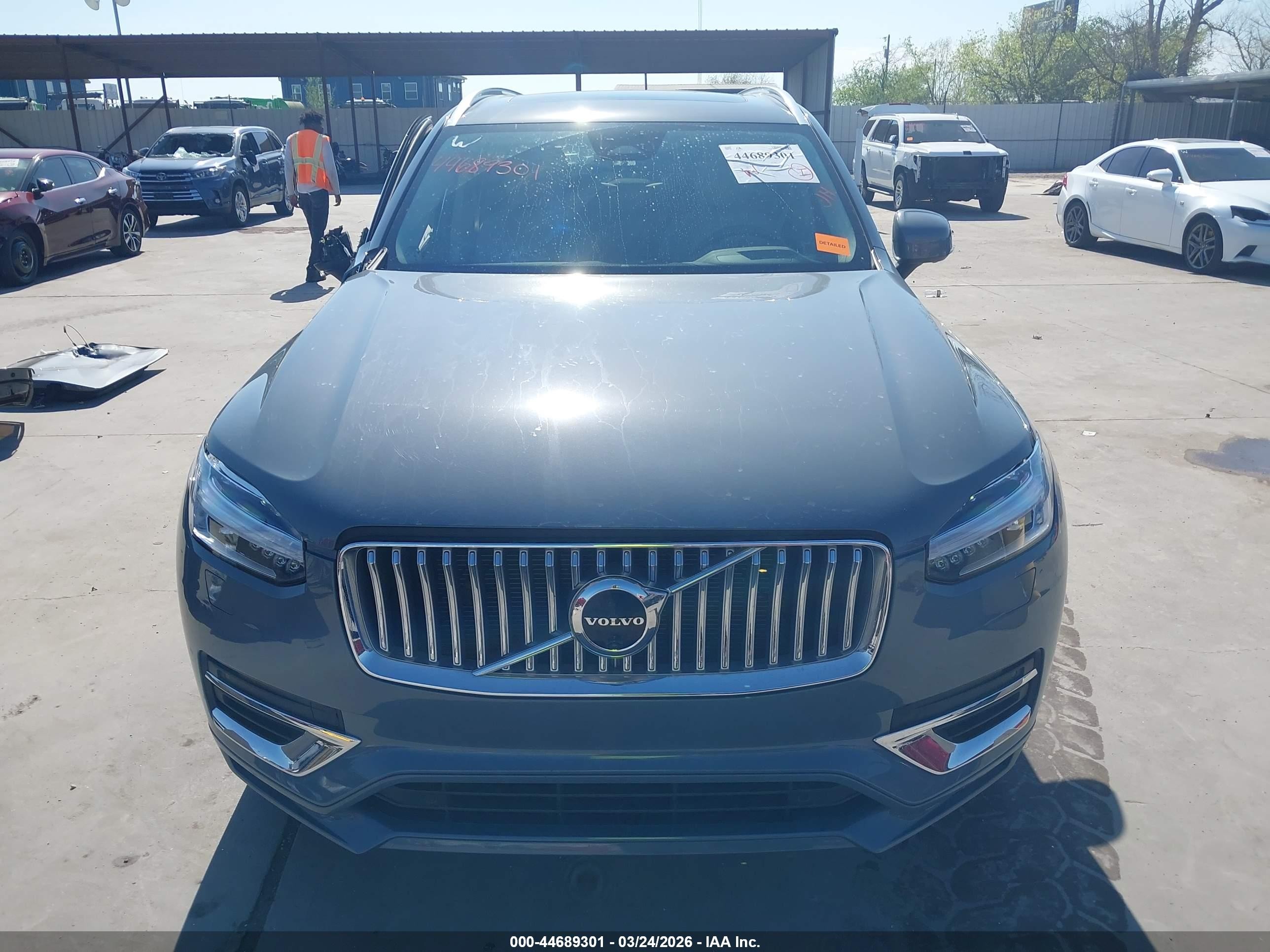 2023 Volvo Xc90 B6 Plus 7-seater Gray vin: YV4062PN3P1922629