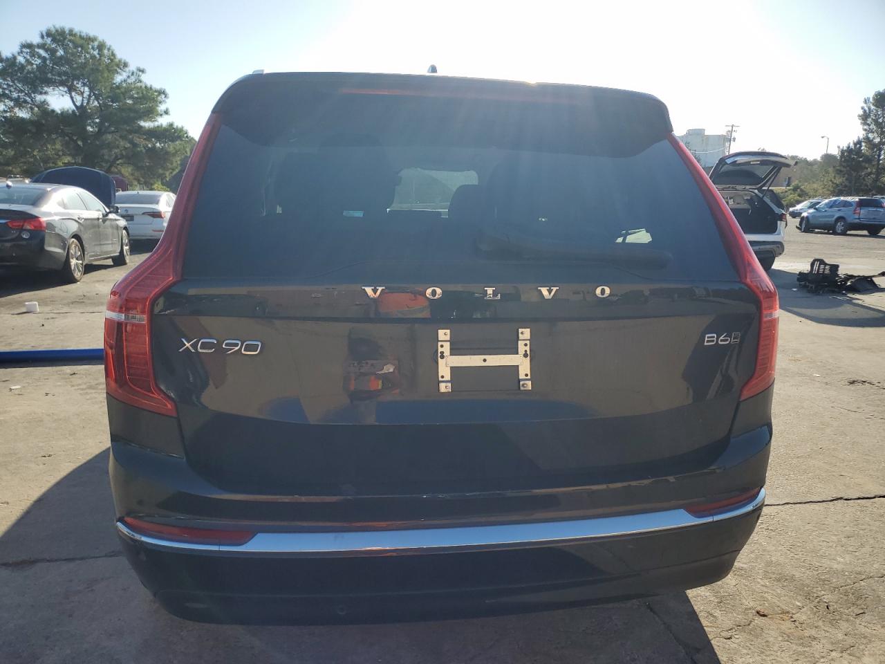 2023 Volvo Xc90 Plus Черный vin: YV4062PN8P1902344