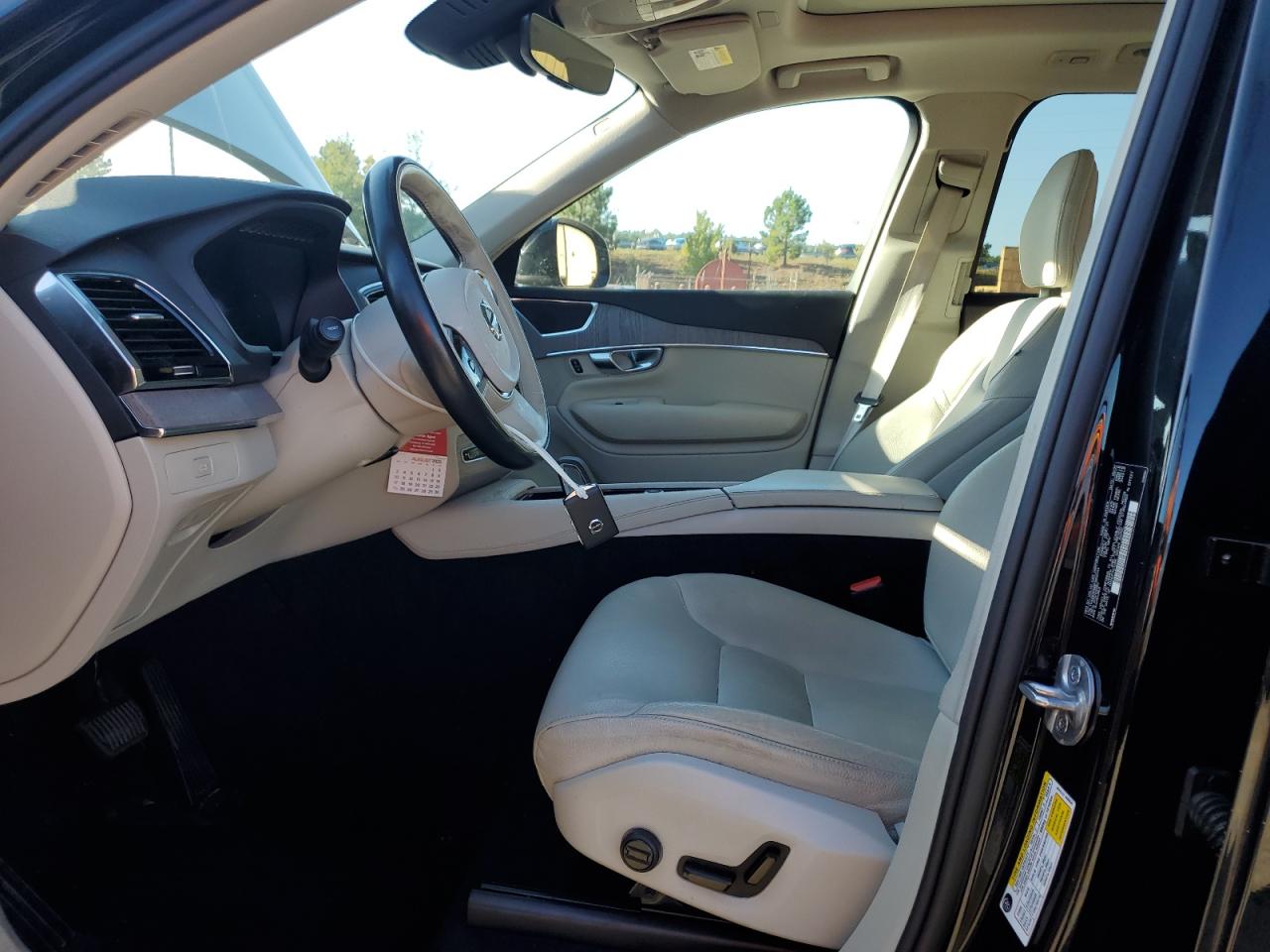 2023 Volvo Xc90 Plus Черный vin: YV4062PN8P1902344