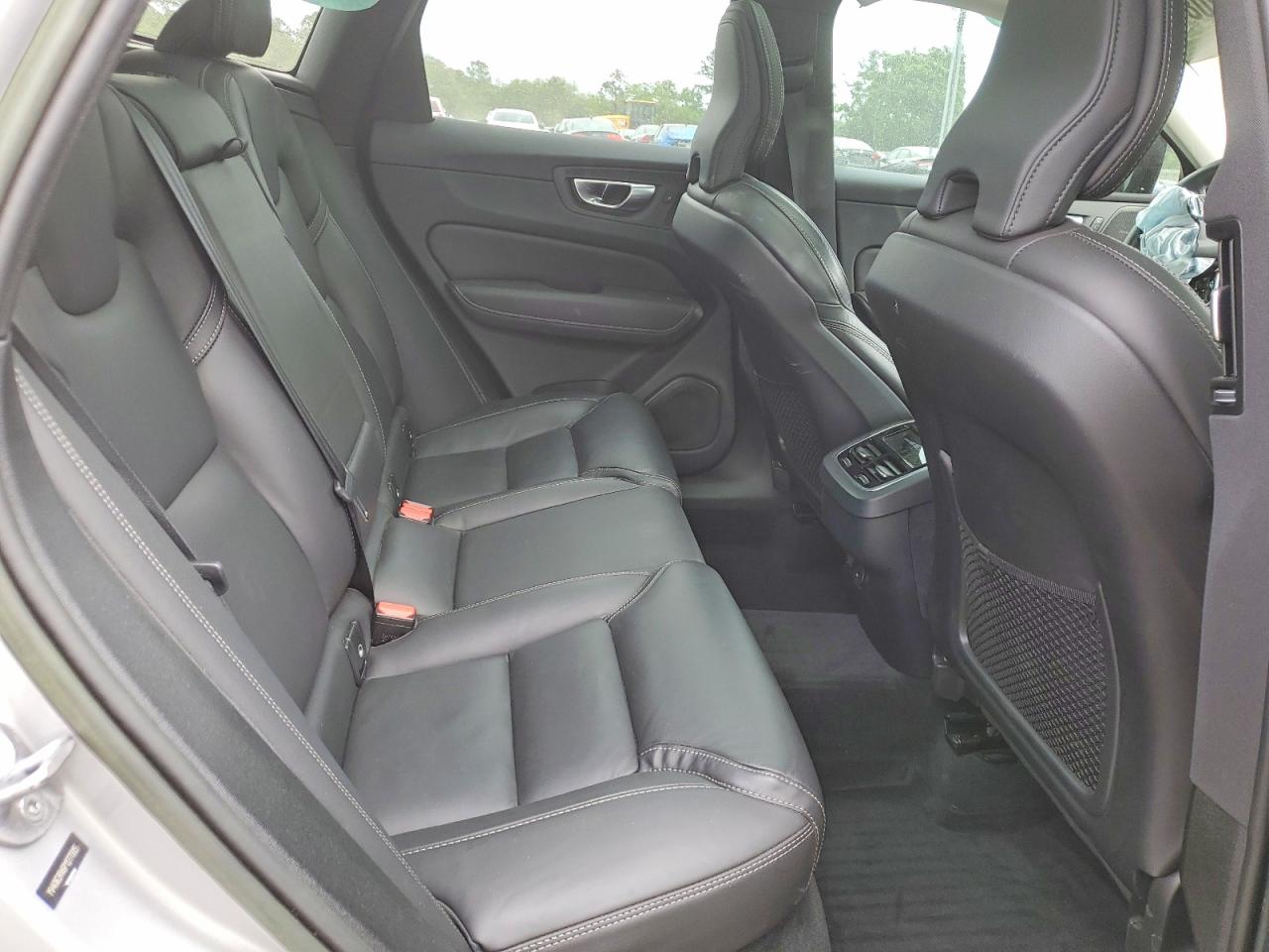 2023 Volvo Xc60 Ultimate Silver vin: YV4062RX6P1277005