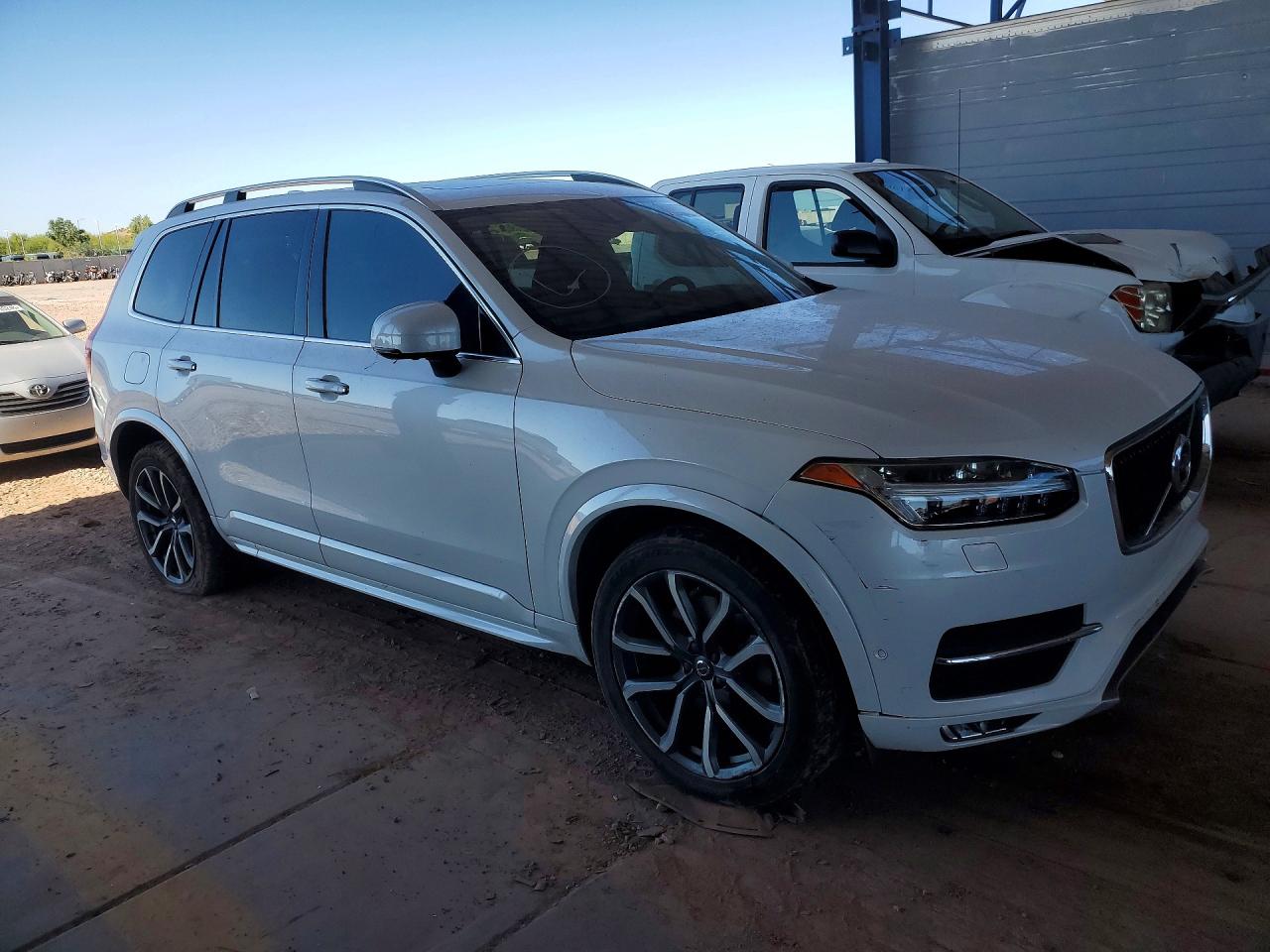 2019 Volvo Xc90 T5 Momentum White vin: YV4102CK3K1504968
