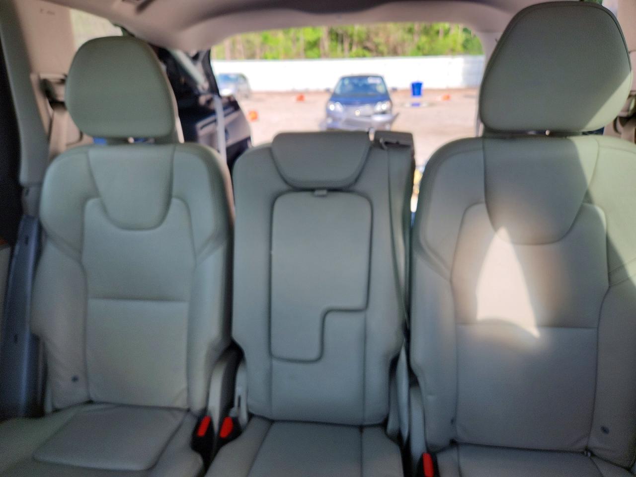 2021 Volvo Xc90 T5 Momentum Белый vin: YV4102CK4M1736708