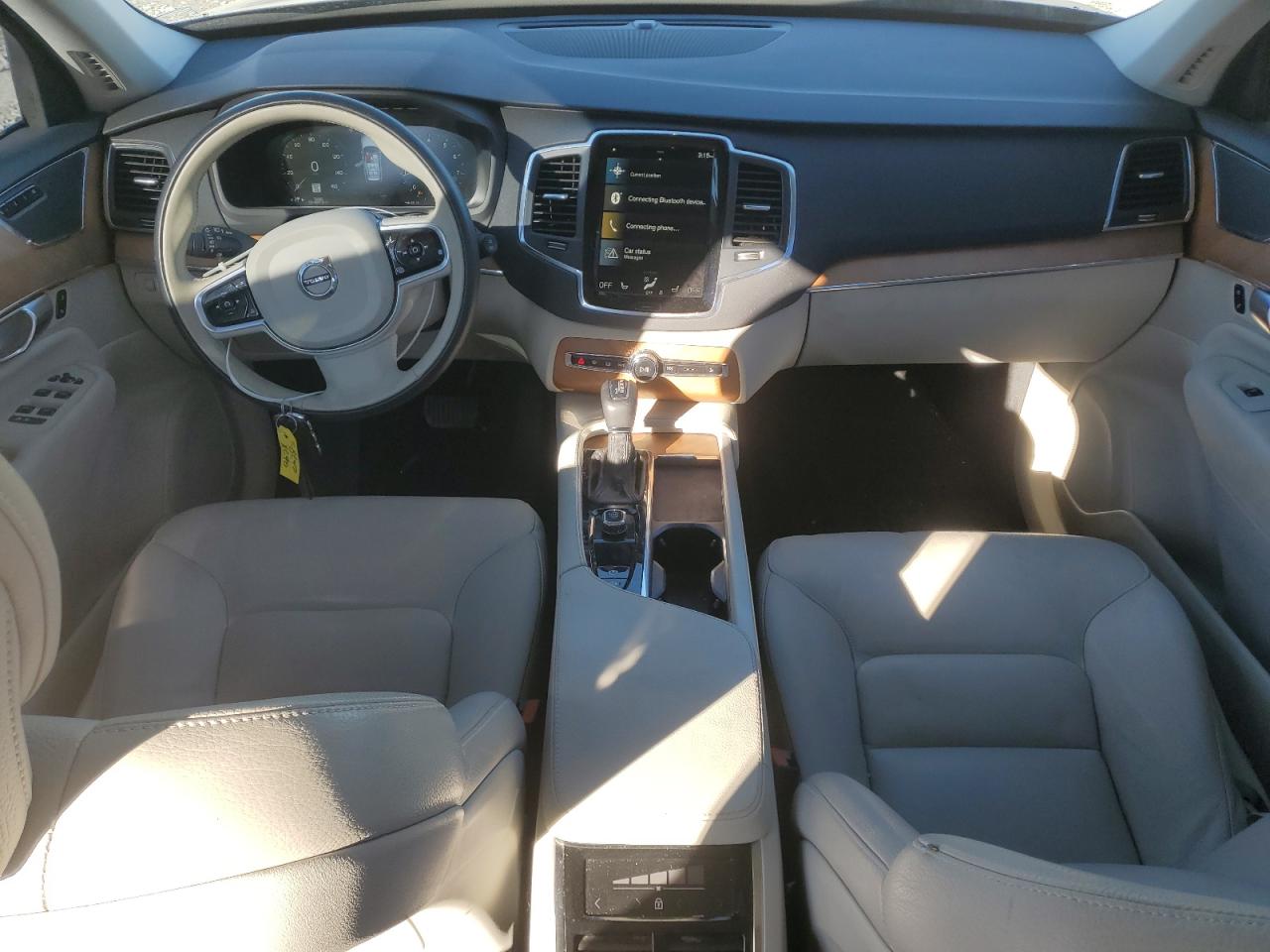 2022 Volvo Xc90 T5 Momentum Gray vin: YV4102CK7N1831359