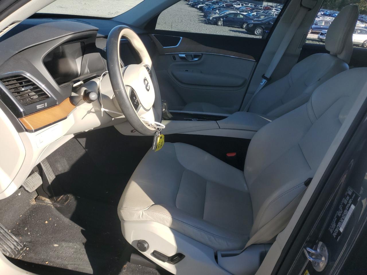 2022 Volvo Xc90 T5 Momentum Gray vin: YV4102CK7N1831359