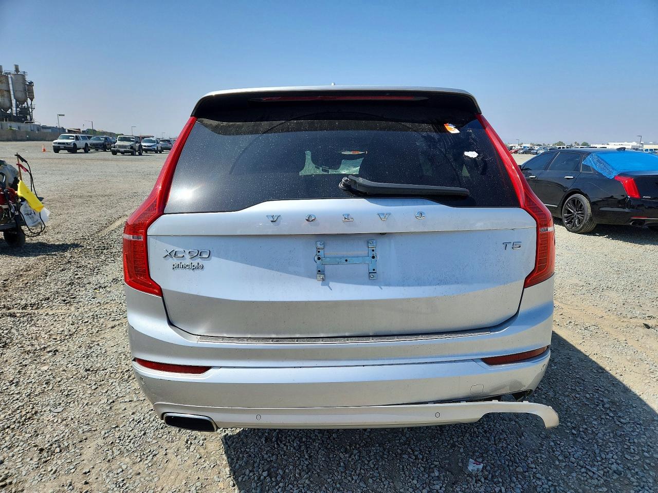 2021 Volvo Xc90 T5 Momentum Silver vin: YV4102CKXM1751746