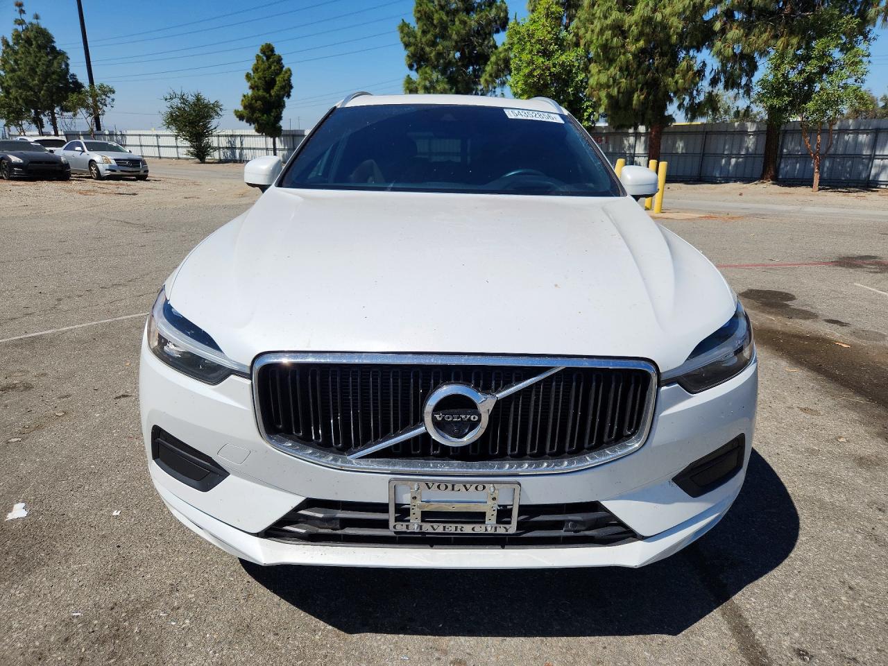 2021 Volvo Xc60 T5 Momentum White vin: YV4102DK0M1850140