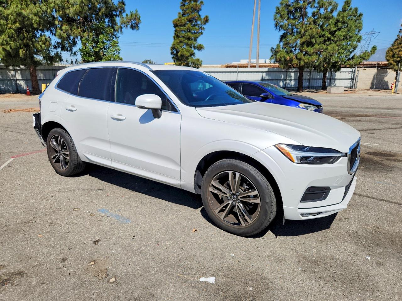 2021 Volvo Xc60 T5 Momentum White vin: YV4102DK0M1850140