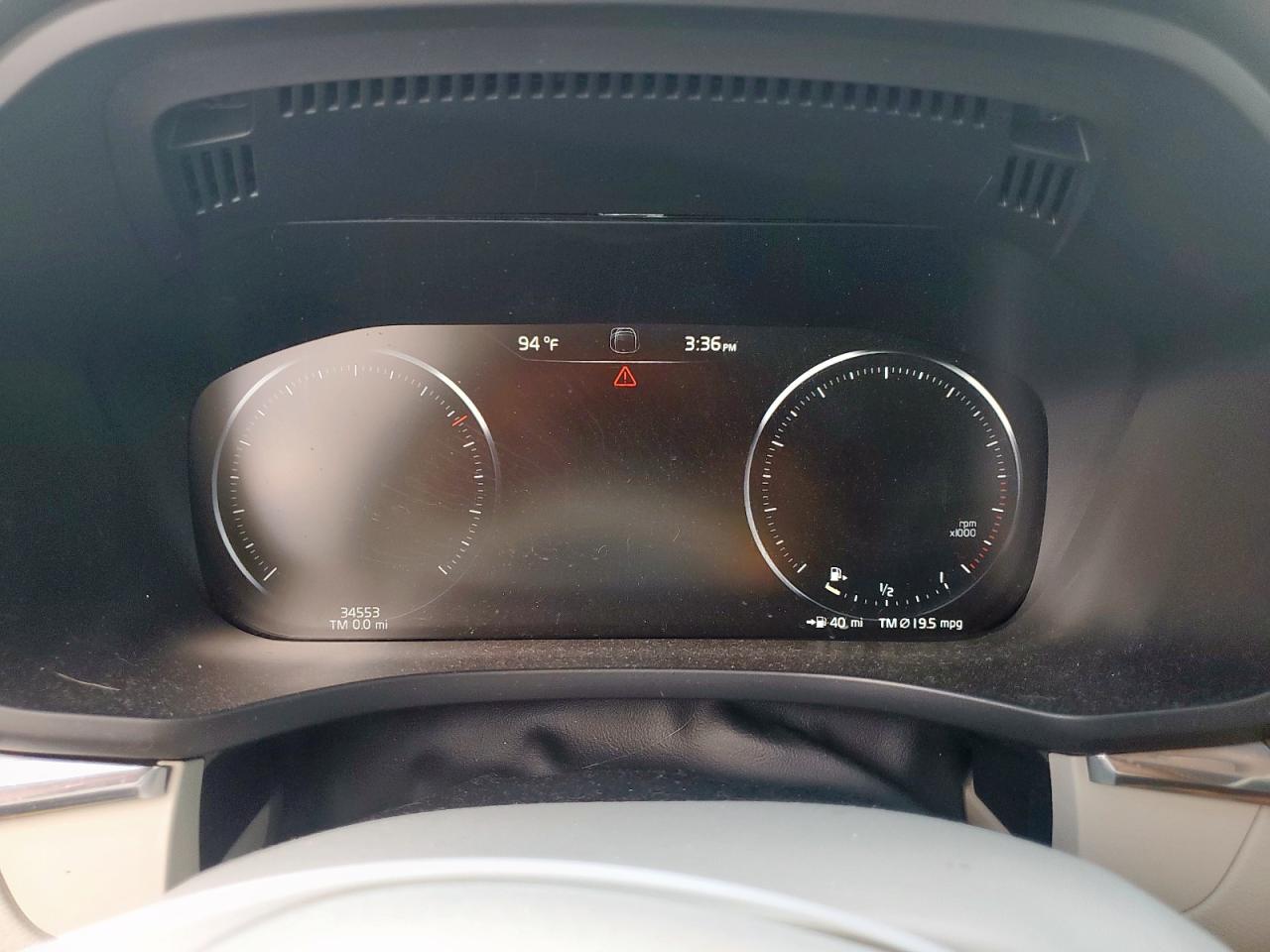 2021 Volvo Xc60 T5 Momentum White vin: YV4102DK3M1675334