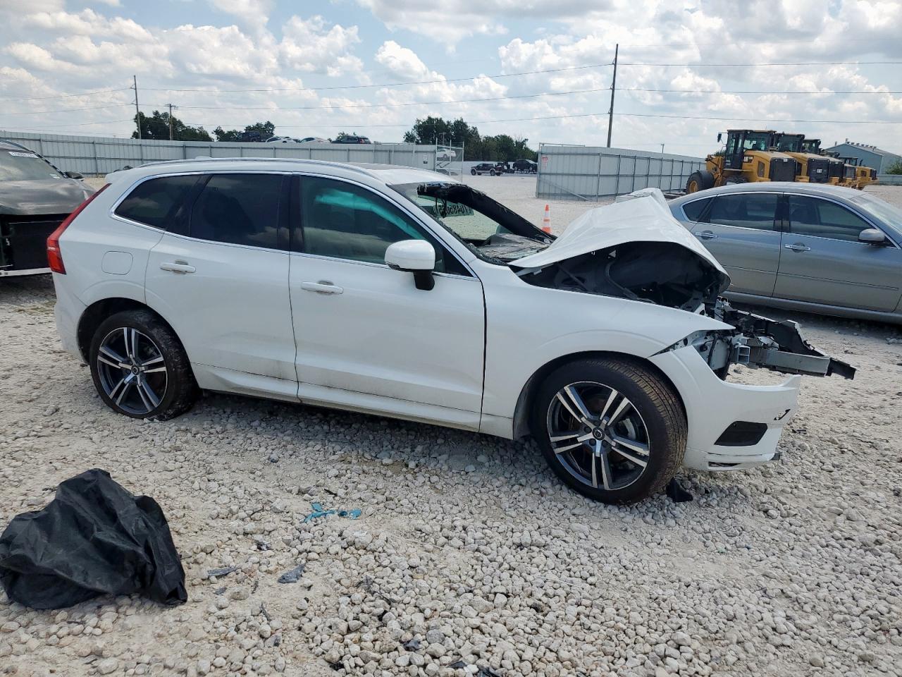 2021 Volvo Xc60 T5 Momentum White vin: YV4102DK3M1840279