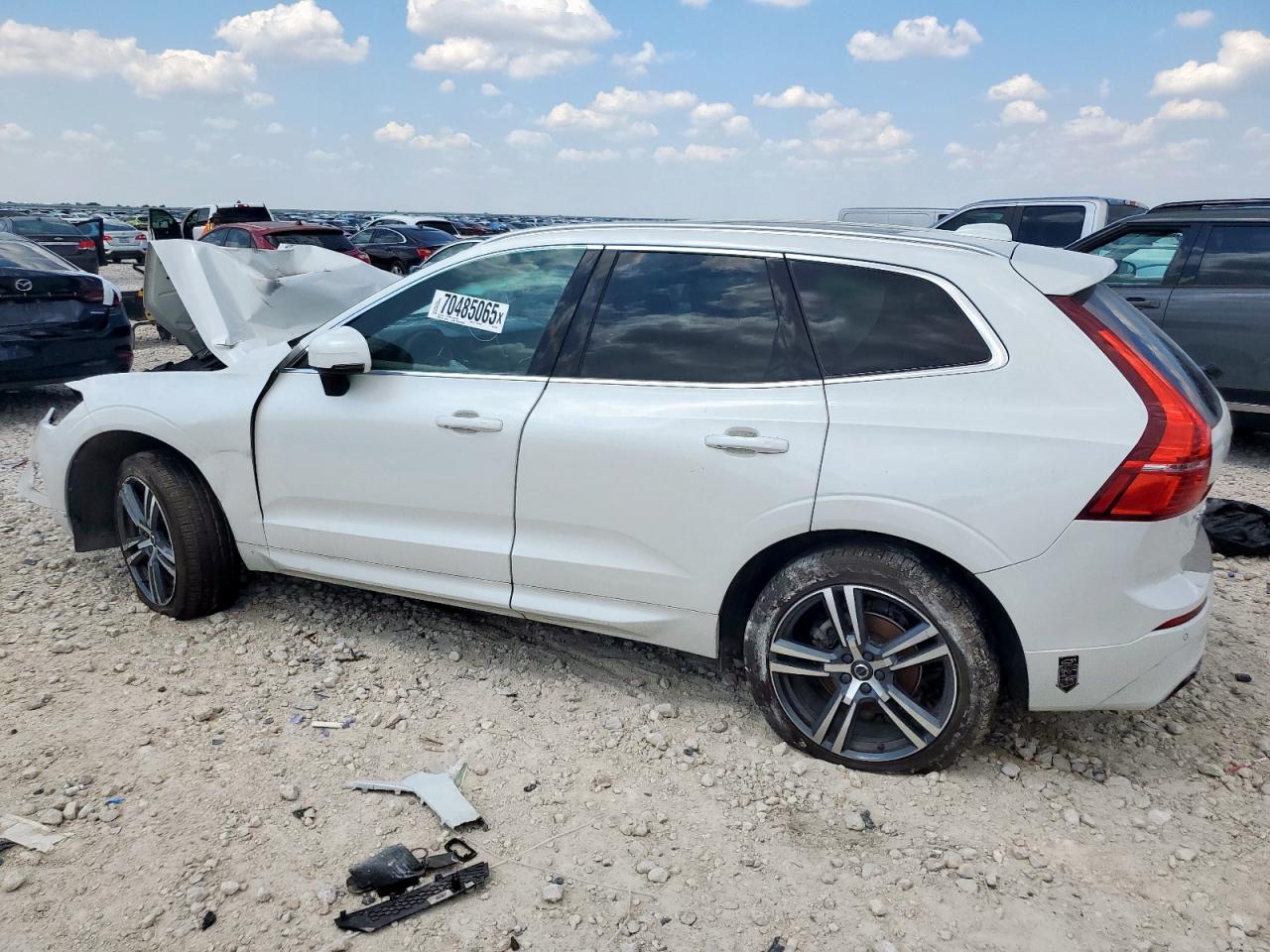 2021 Volvo Xc60 T5 Momentum White vin: YV4102DK3M1840279