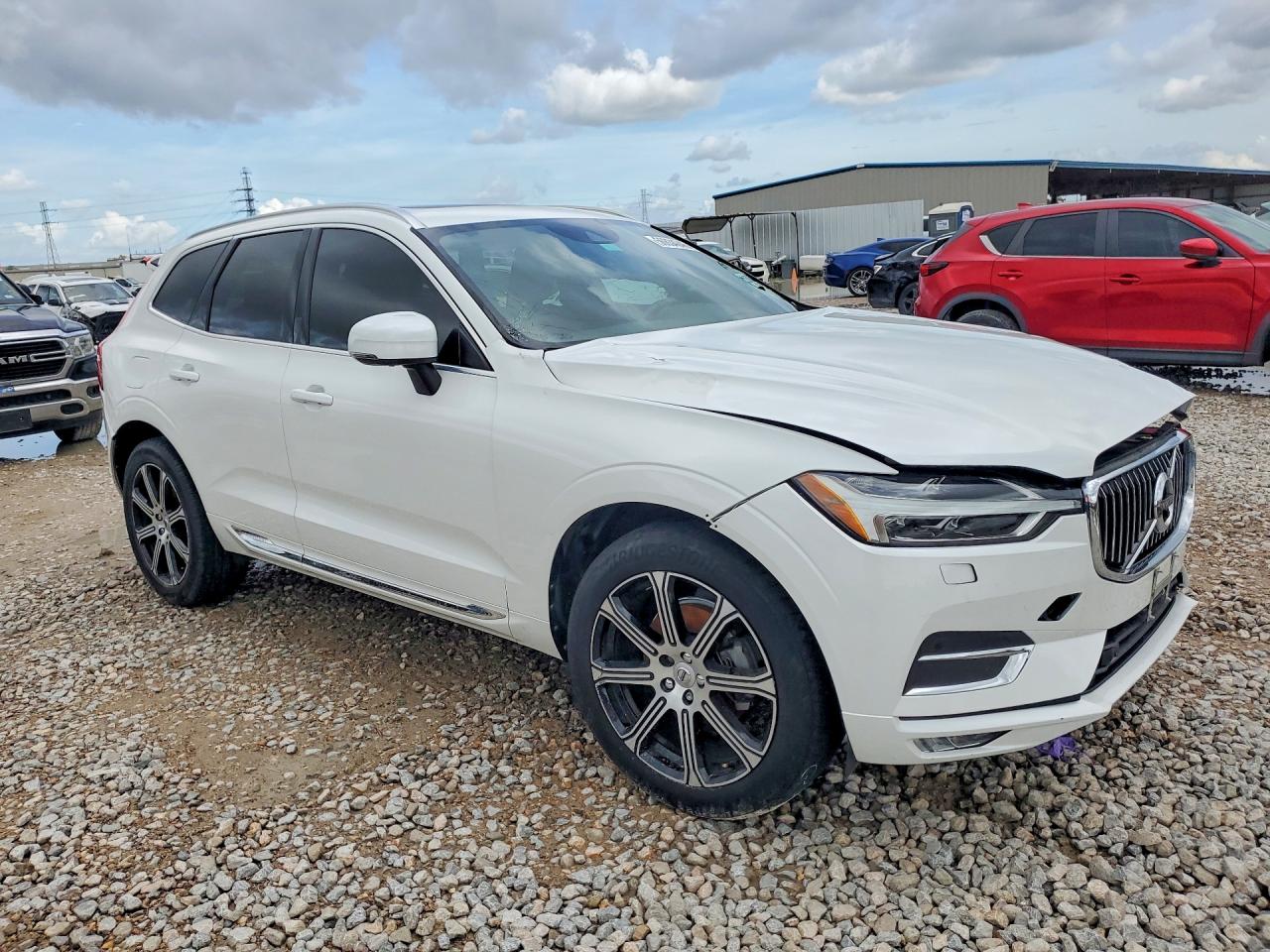 2020 Volvo Xc60 T5 Inscription White vin: YV4102DL4L1598268