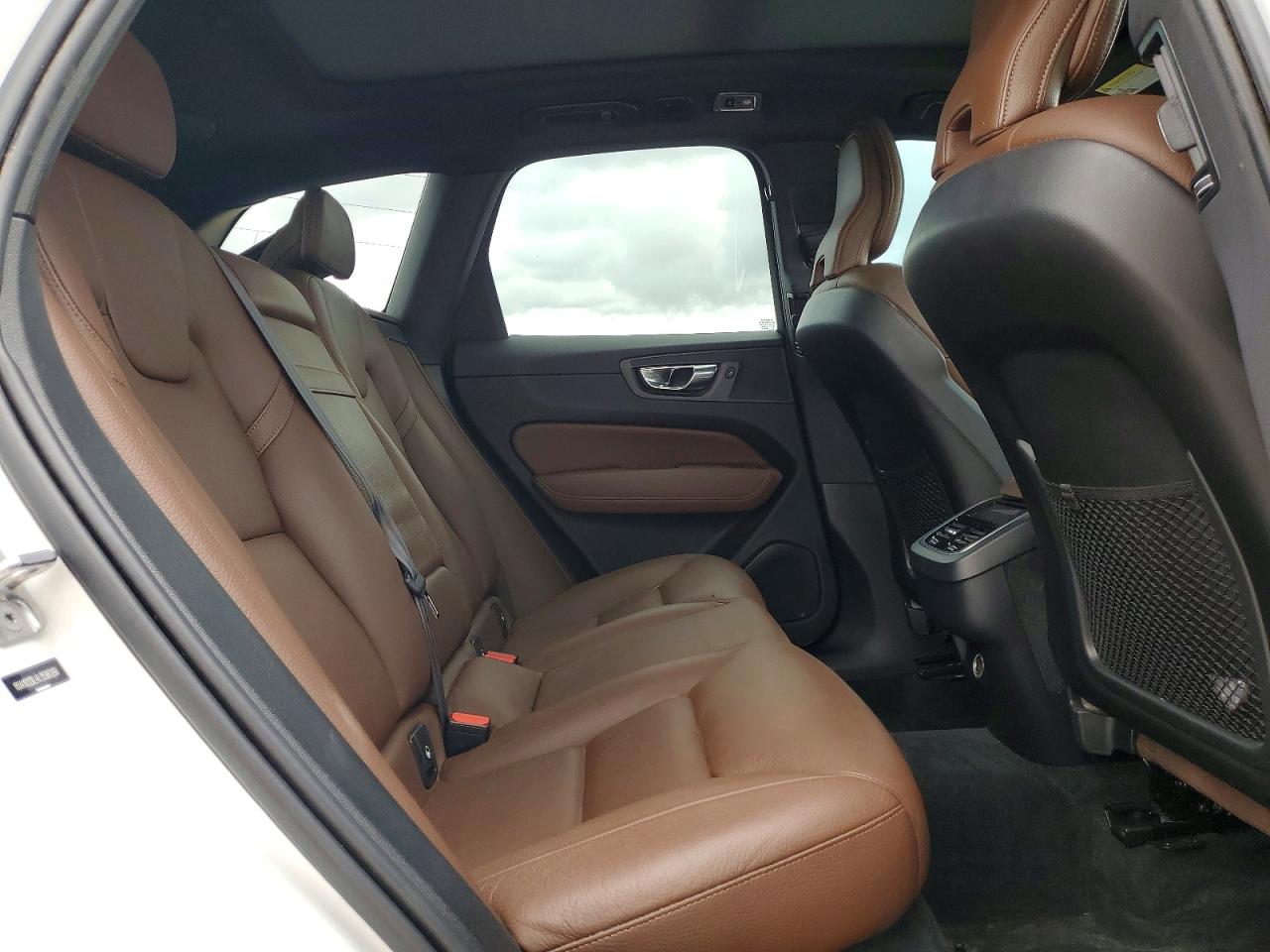 2020 Volvo Xc60 T5 Inscription White vin: YV4102DL4L1598268