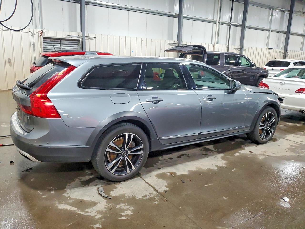 2019 Volvo V90 Cross Country T5 Momentum Серый vin: YV4102NK2K1085296