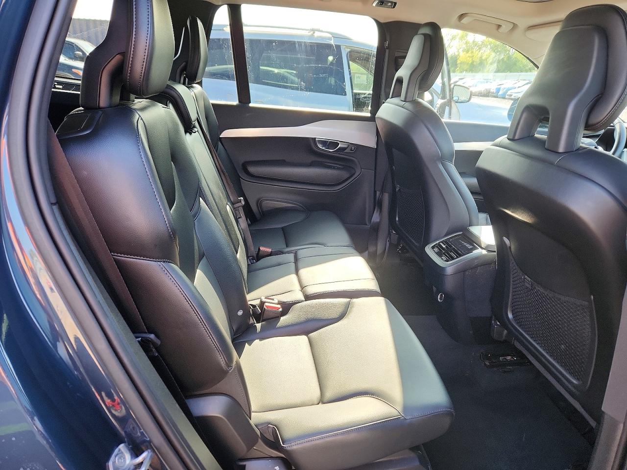 2018 Volvo Xc90 T5 Blue vin: YV4102PK5J1385569