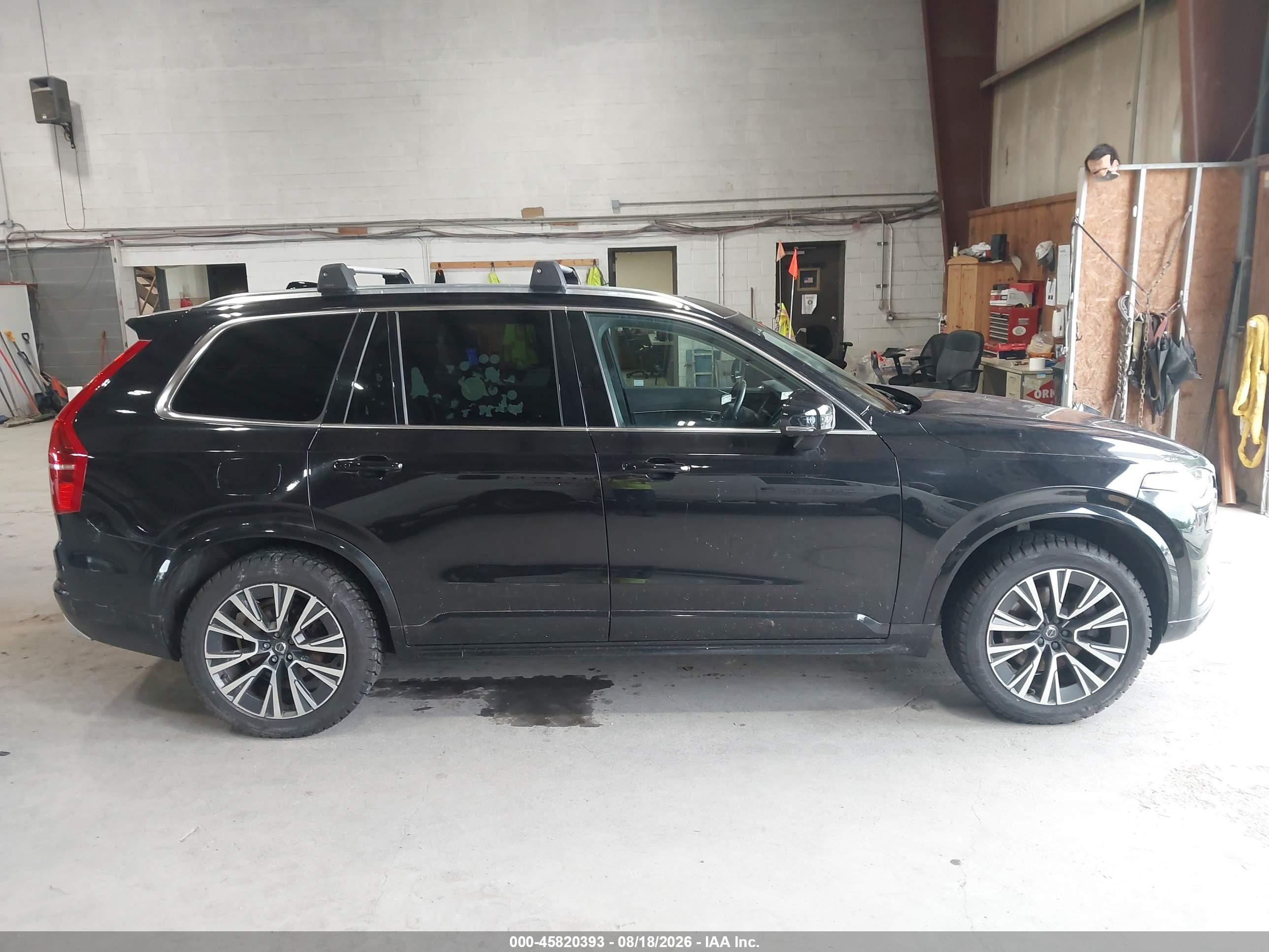 2020 Volvo Xc90 T5 Momentum 7 Passenger Black vin: YV4102PK5L1537093