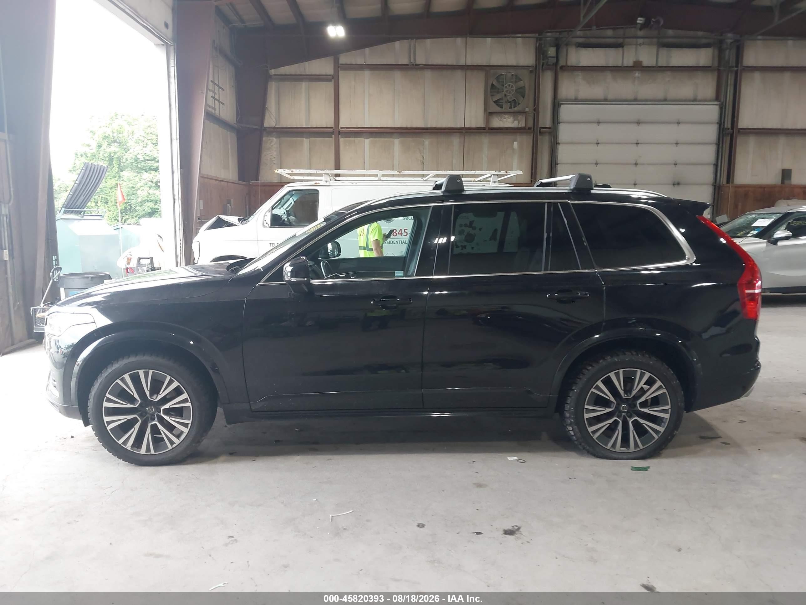 2020 Volvo Xc90 T5 Momentum 7 Passenger Black vin: YV4102PK5L1537093