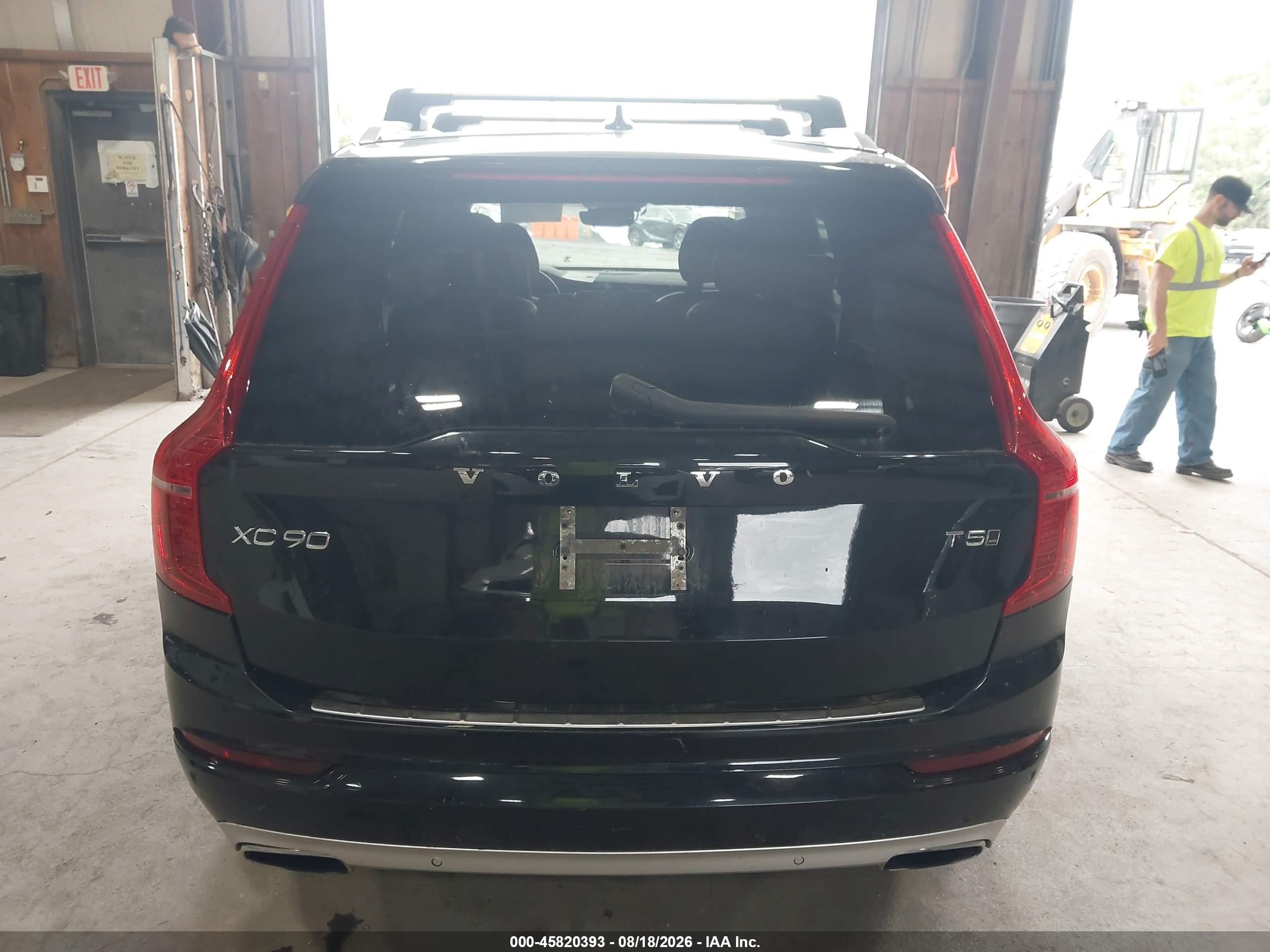 2020 Volvo Xc90 T5 Momentum 7 Passenger Black vin: YV4102PK5L1537093