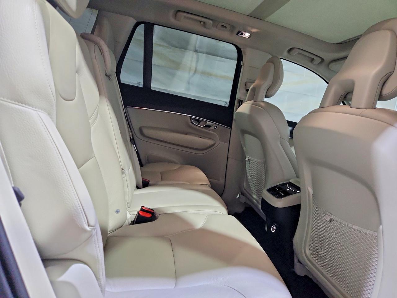 2020 Volvo Xc90 T5 Momentum Белый vin: YV4102PK5L1586987
