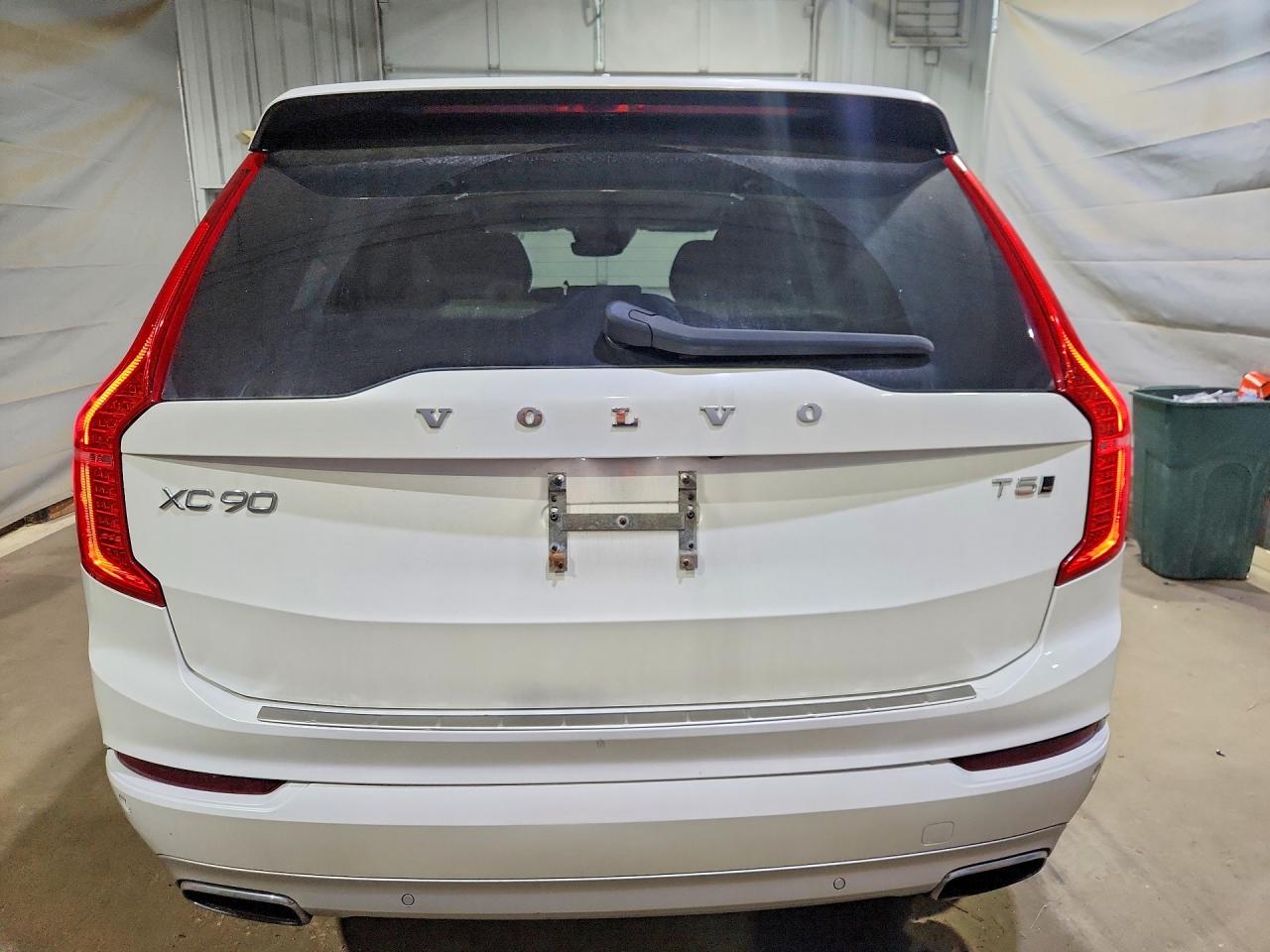 2020 Volvo Xc90 T5 Momentum Белый vin: YV4102PK5L1586987