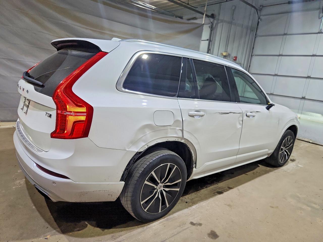 2020 Volvo Xc90 T5 Momentum Белый vin: YV4102PK5L1586987