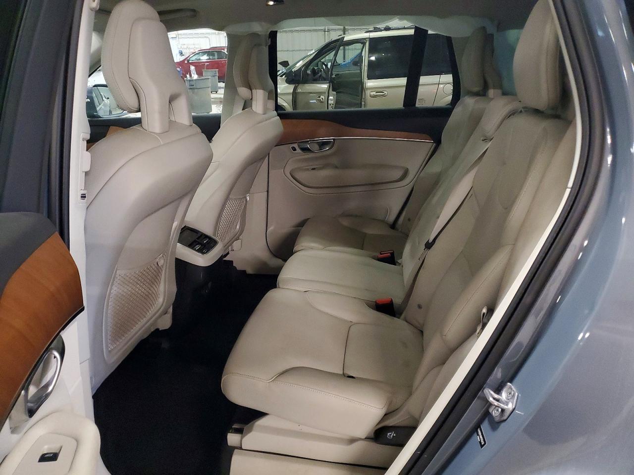 2021 Volvo Xc90 T5 Momentum Gray vin: YV4102PK6M1762432