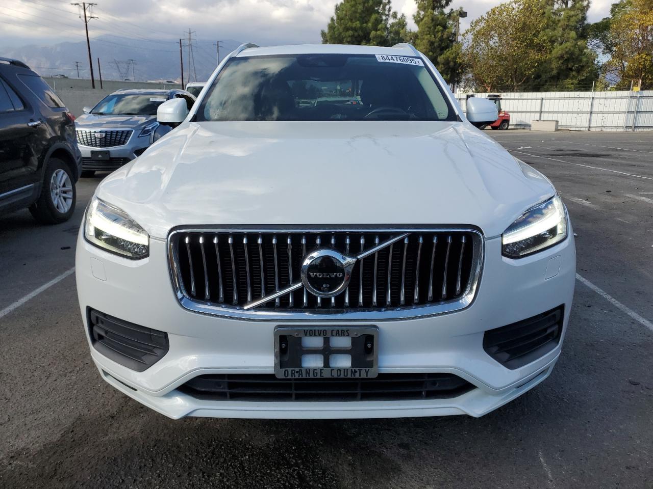 2020 Volvo Xc90 T5 Momentum Белый vin: YV4102PK8L1568533