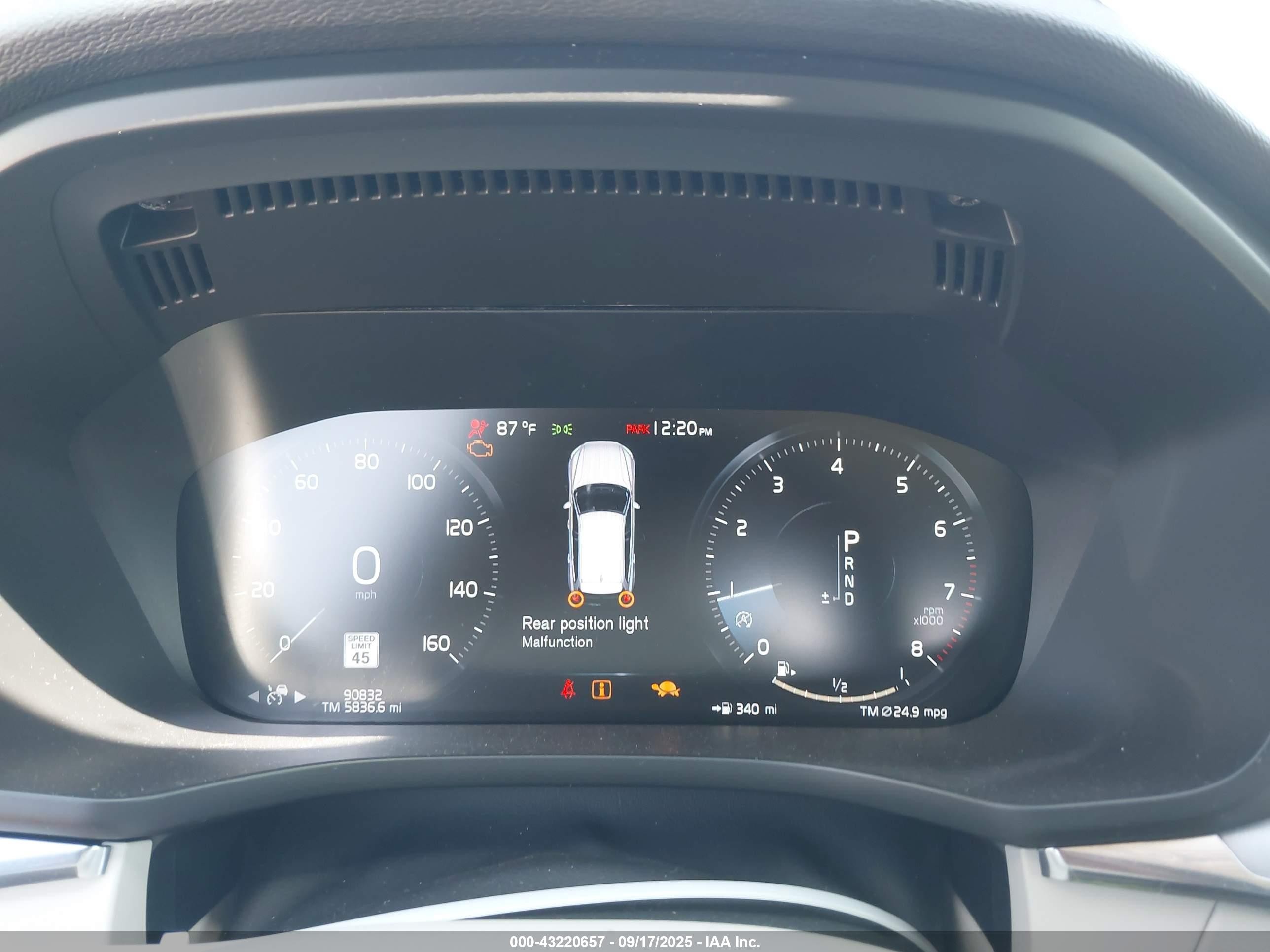 2021 Volvo Xc60 T5 Momentum Темно-бордовый vin: YV4102RK1M1738035