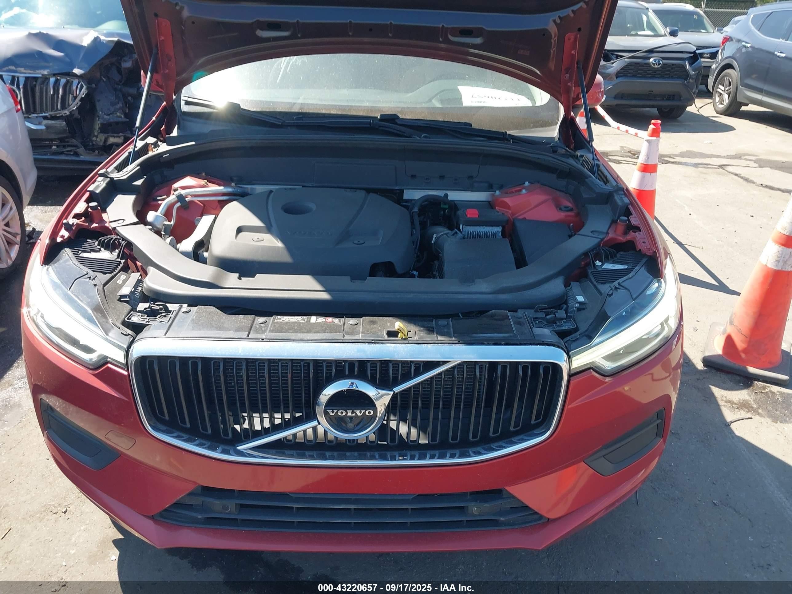 2021 Volvo Xc60 T5 Momentum Темно-бордовый vin: YV4102RK1M1738035
