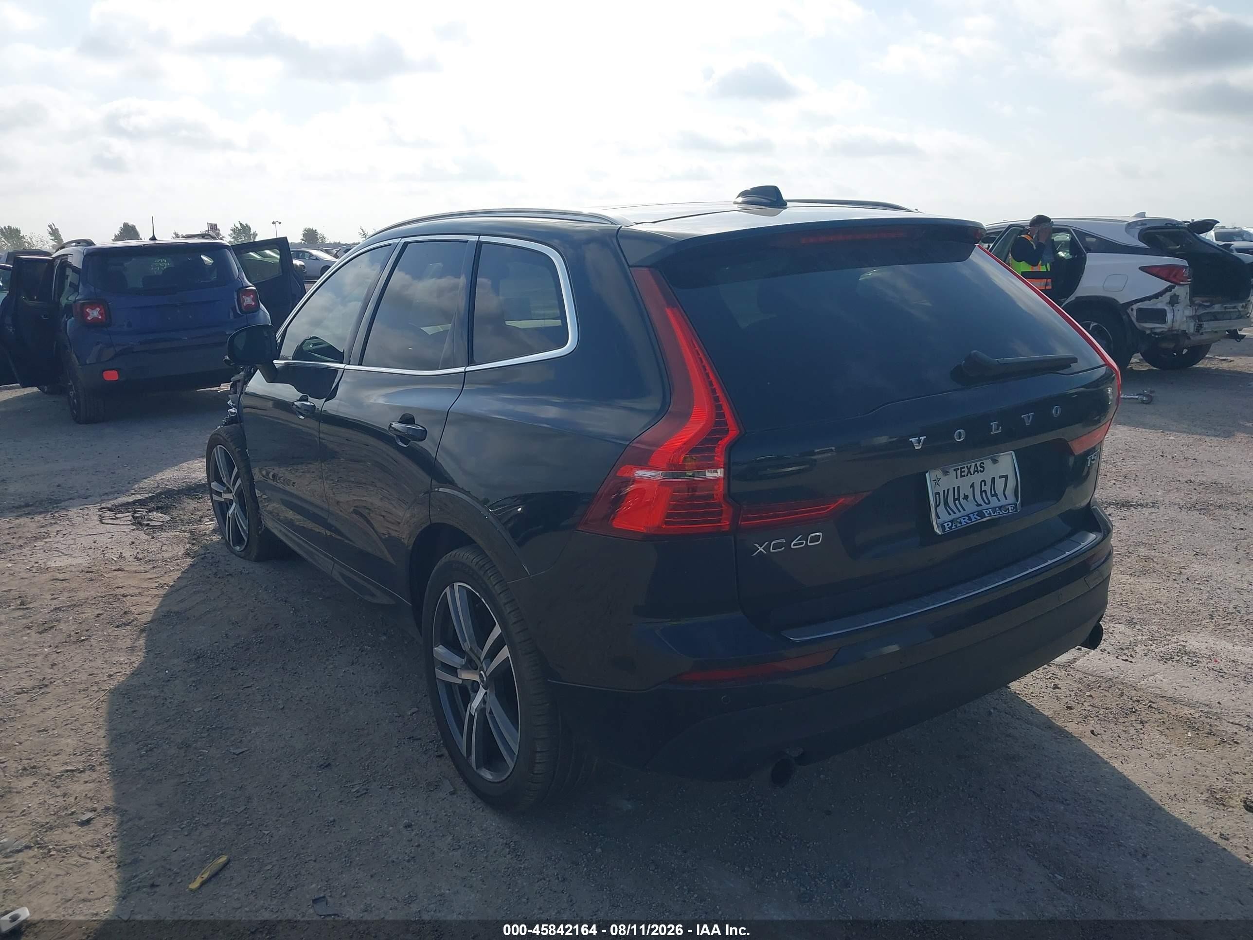 2021 Volvo Xc60 T5 Momentum Black vin: YV4102RK3M1722967