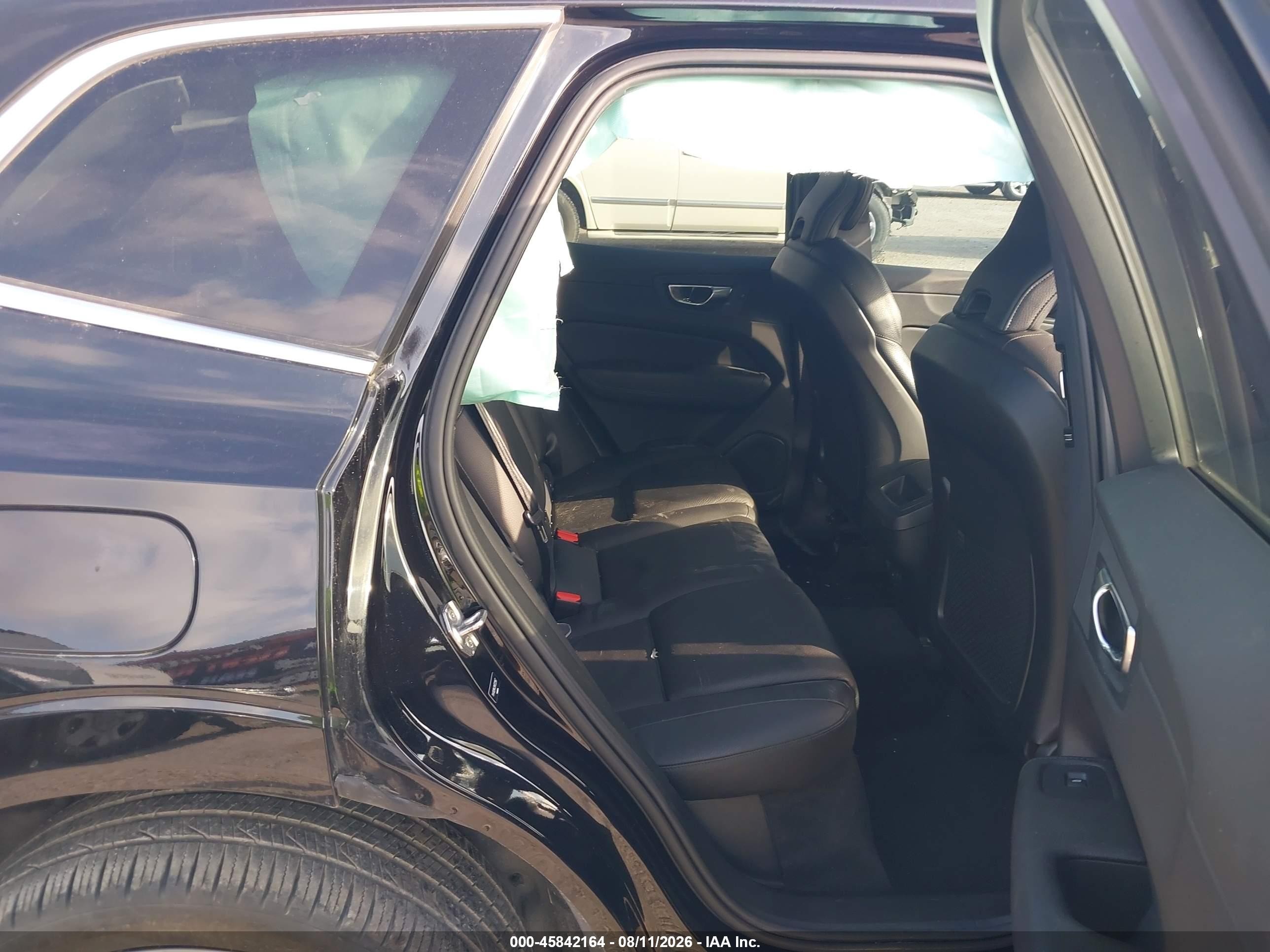 2021 Volvo Xc60 T5 Momentum Black vin: YV4102RK3M1722967