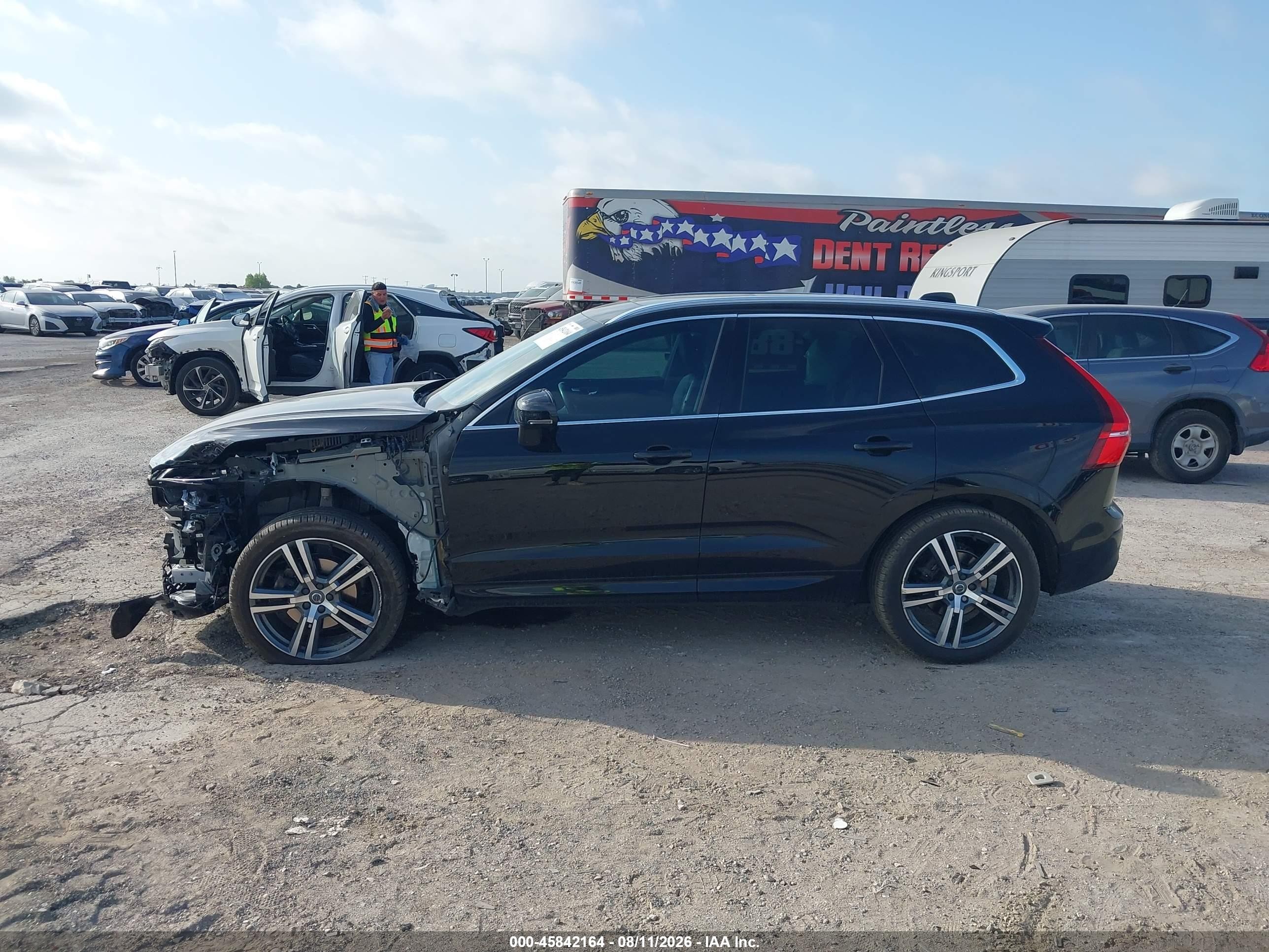2021 Volvo Xc60 T5 Momentum Black vin: YV4102RK3M1722967
