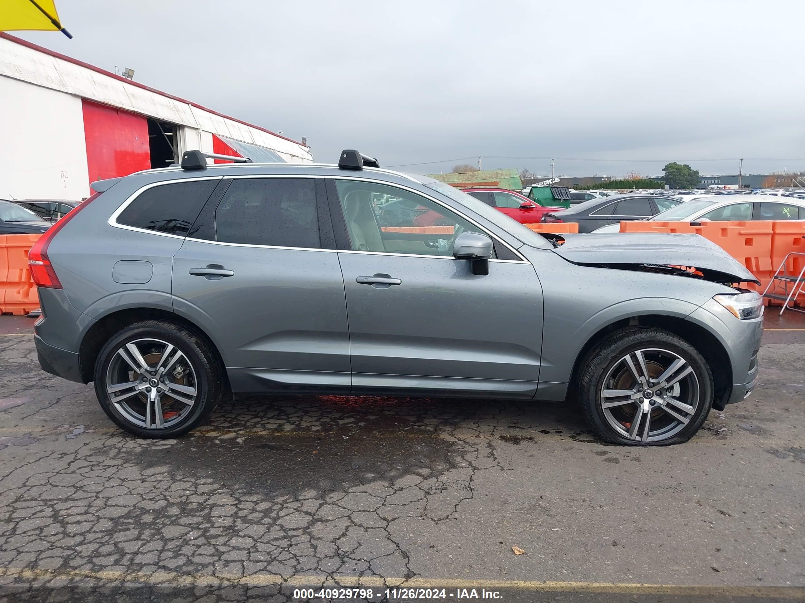 2021 Volvo Xc60 T5 Momentum Gray vin: YV4102RK3M1810644