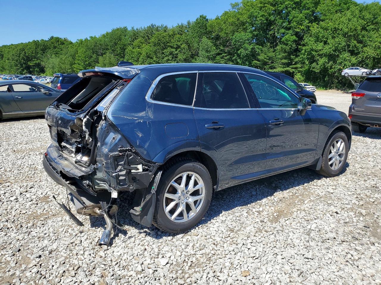 2018 Volvo Xc60 T5 Momentum Синий vin: YV4102RK5J1064855