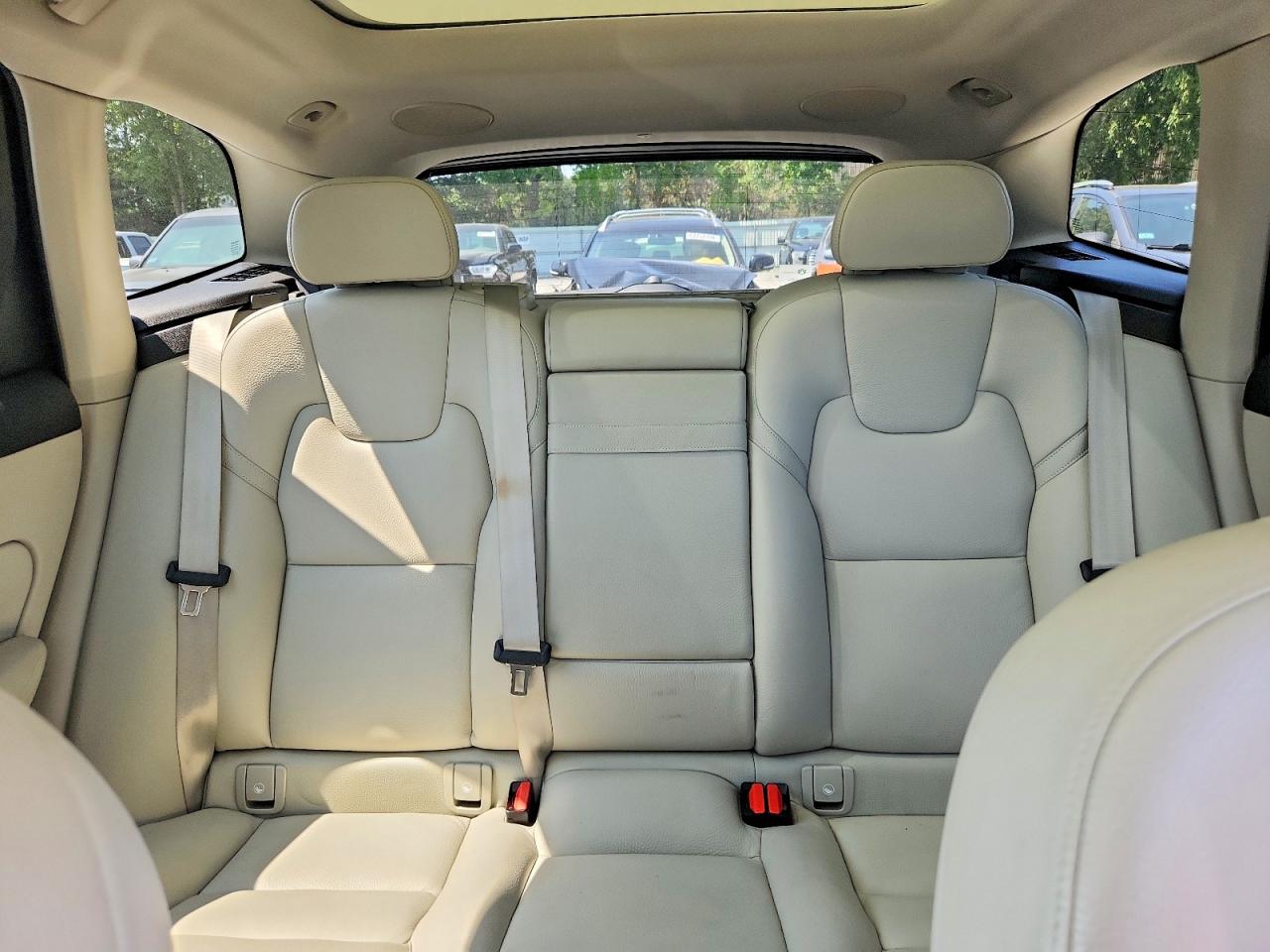 2020 Volvo Xc60 T5 Momentum Blue vin: YV4102RK6L1503970